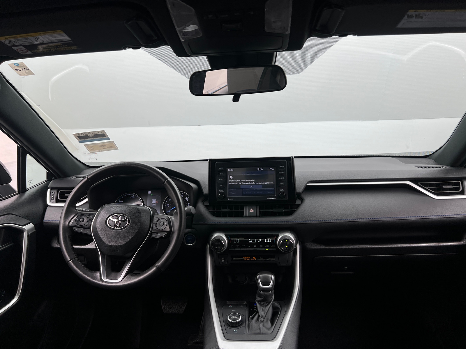 Thumbnail: 2022 Toyota RAV4 - 3
