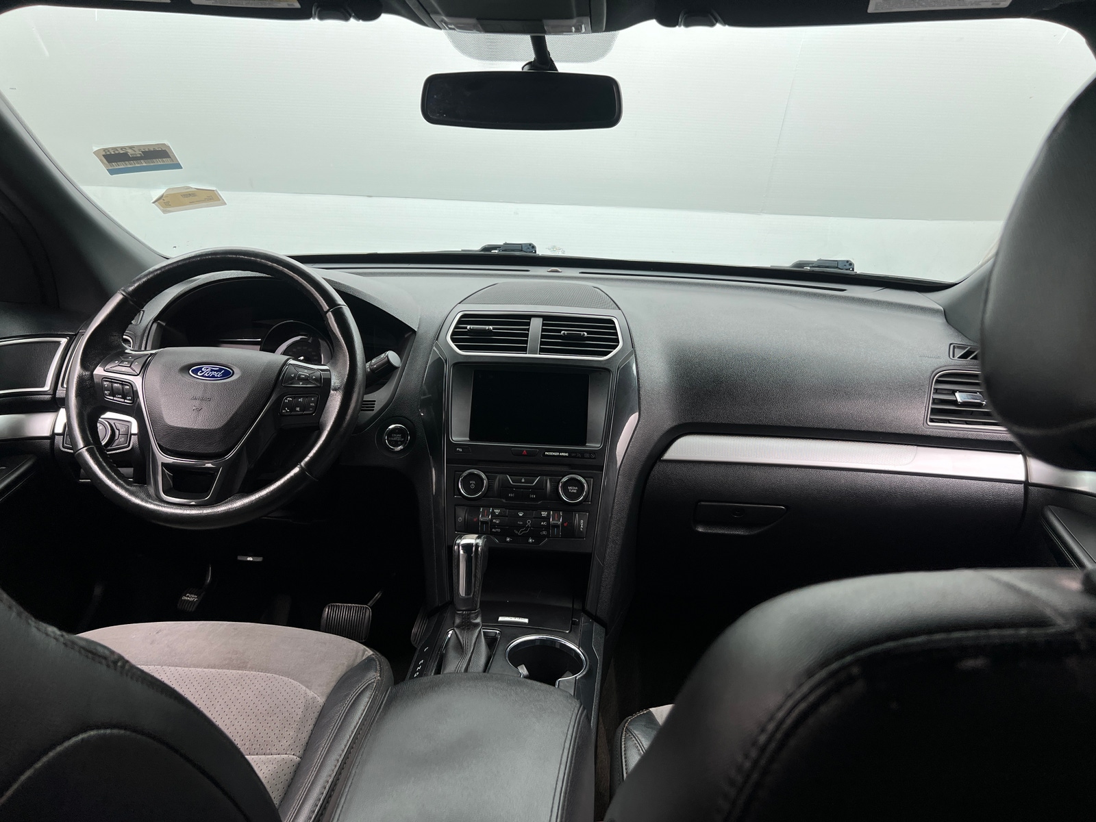Thumbnail: 2017 Ford Explorer - 3