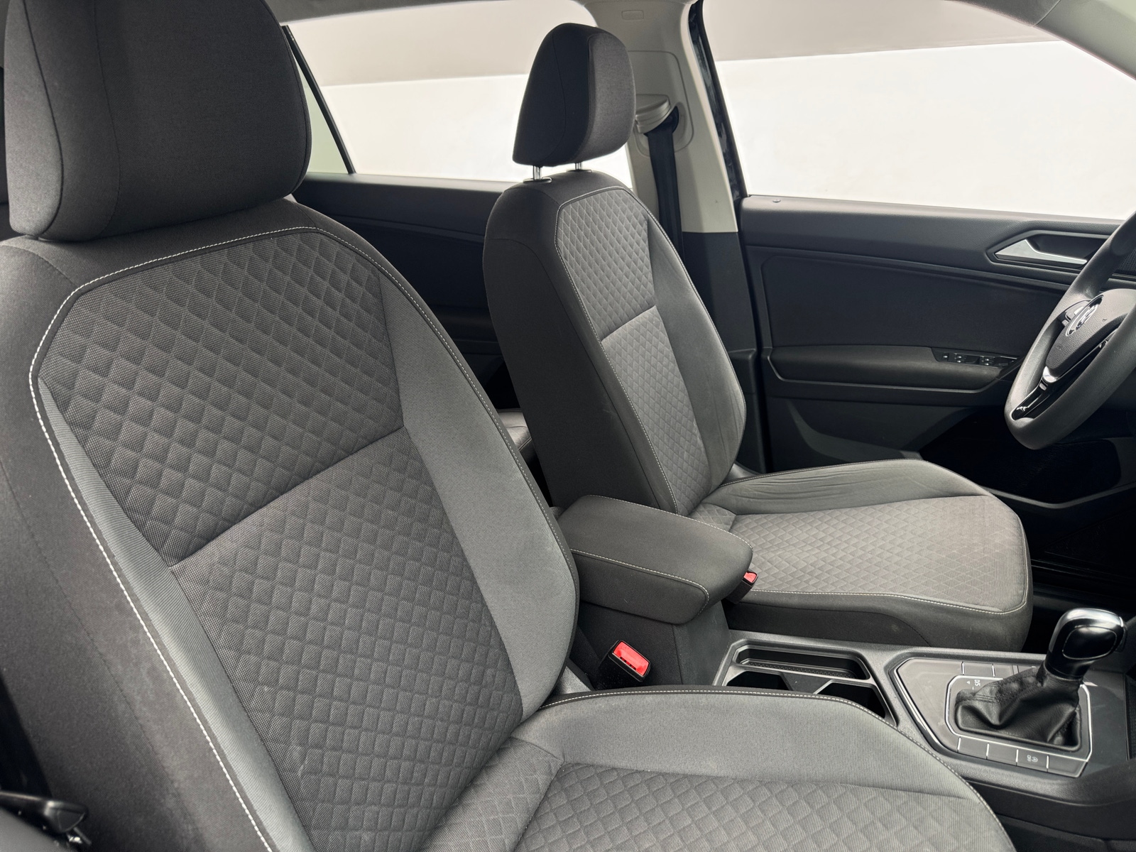 Thumbnail: 2021 Volkswagen Tiguan - 2