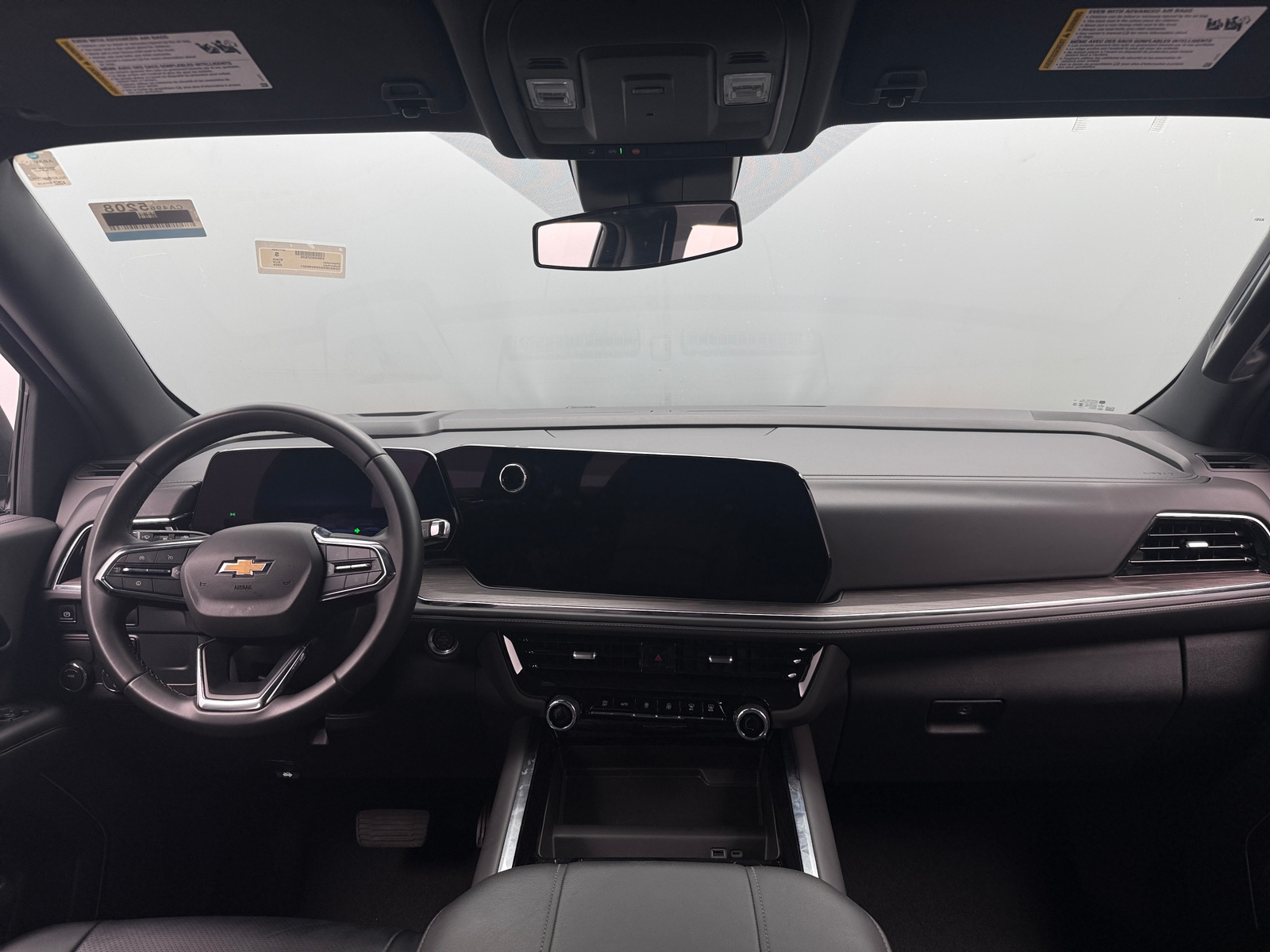 Thumbnail: 2025 Chevrolet Suburban - 3