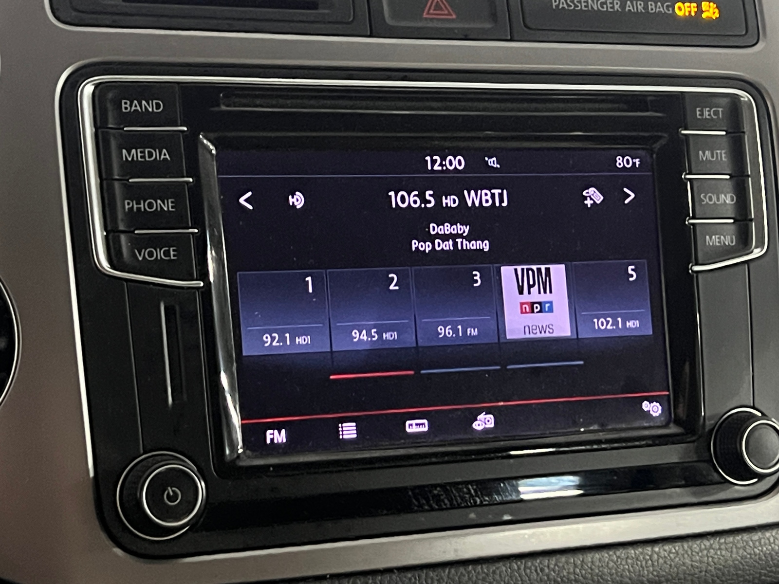 Thumbnail: 2017 Volkswagen Tiguan - 3