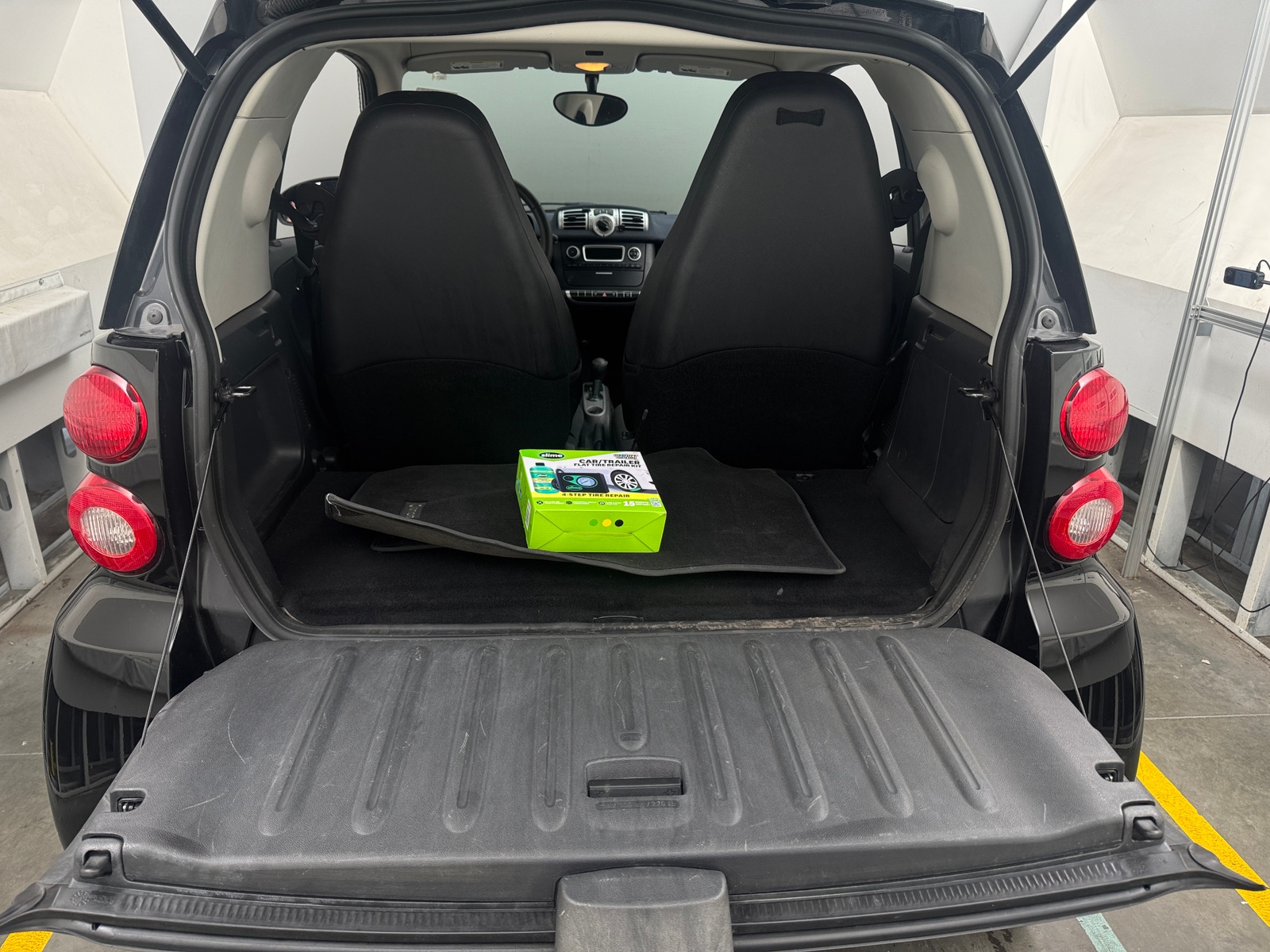 Thumbnail: 2015 smart fortwo - 5