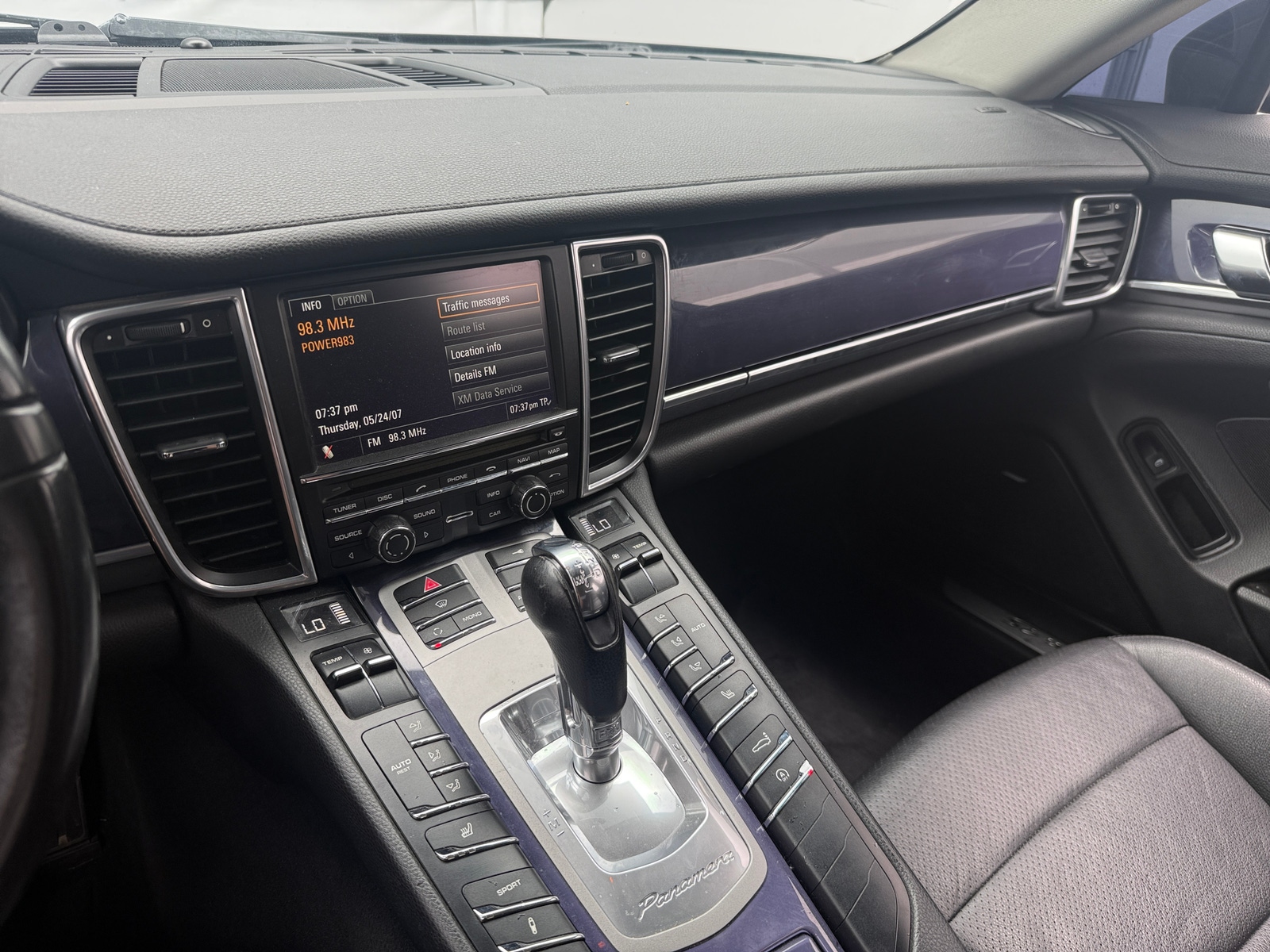Thumbnail: 2010 Porsche Panamera - 3