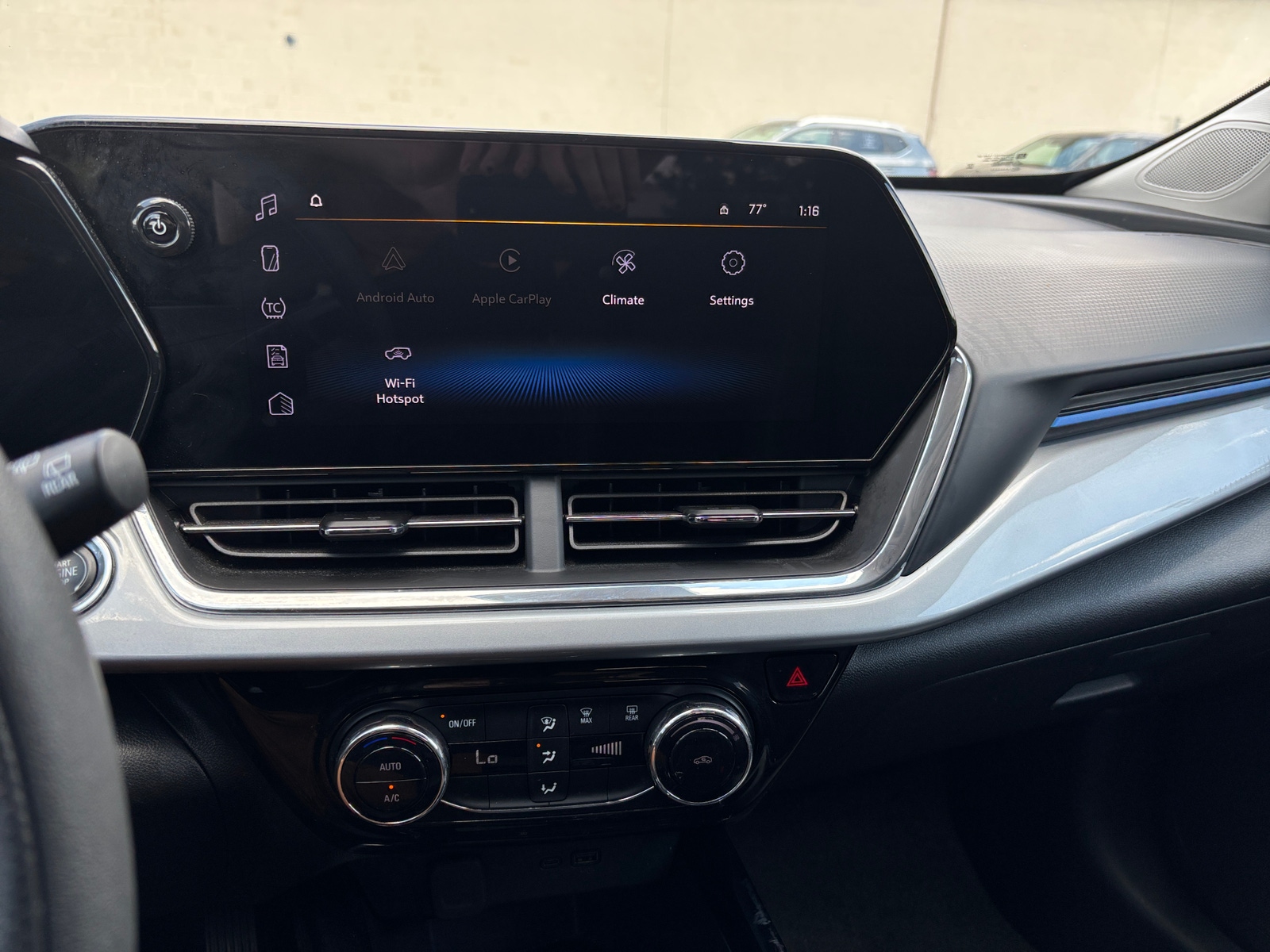 Thumbnail: 2025 Chevrolet Trax - 4