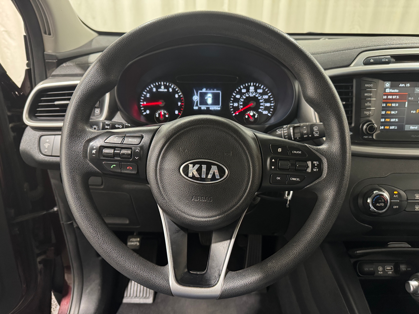 Thumbnail: 2018 Kia Sorento - 5