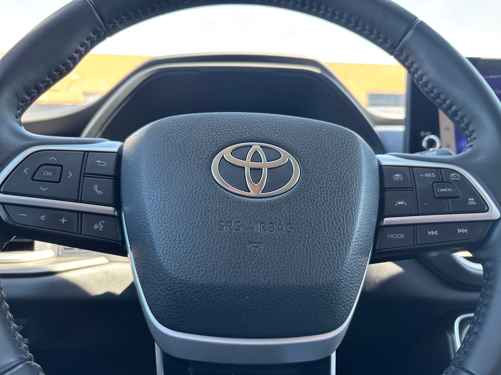 Thumbnail: 2025 Toyota Grand Highlander - 4