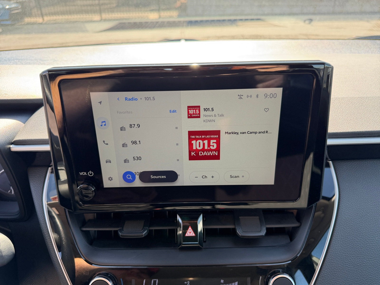 Thumbnail: 2025 Toyota Corolla - 3