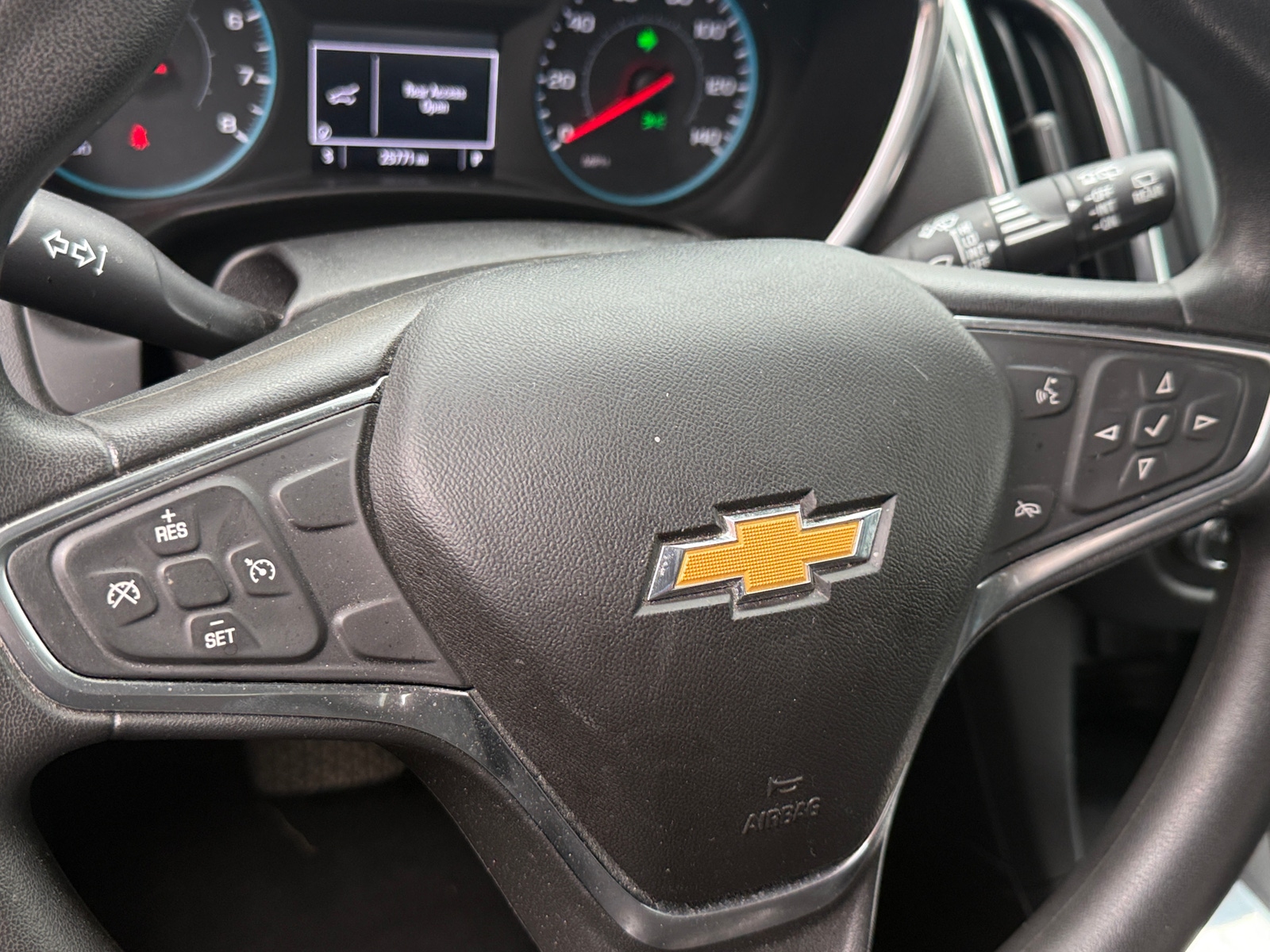 Thumbnail: 2018 Chevrolet Equinox - 5