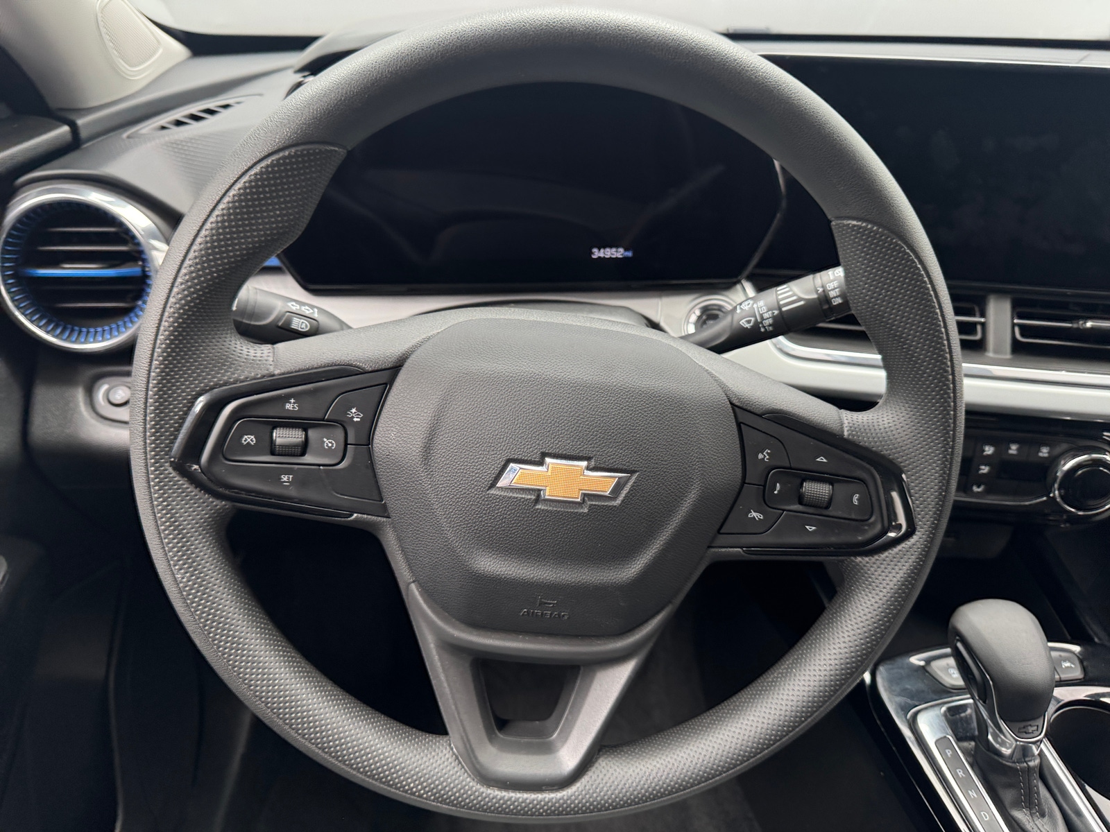 Thumbnail: 2025 Chevrolet Trax - 5