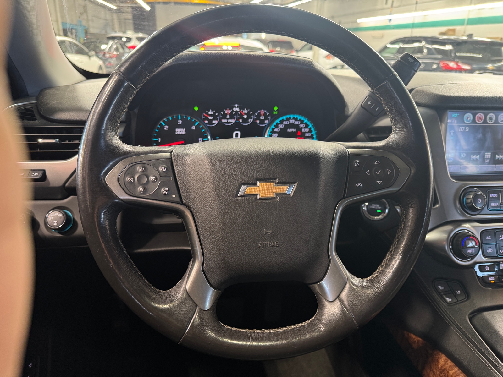 Thumbnail: 2018 Chevrolet Suburban - 4