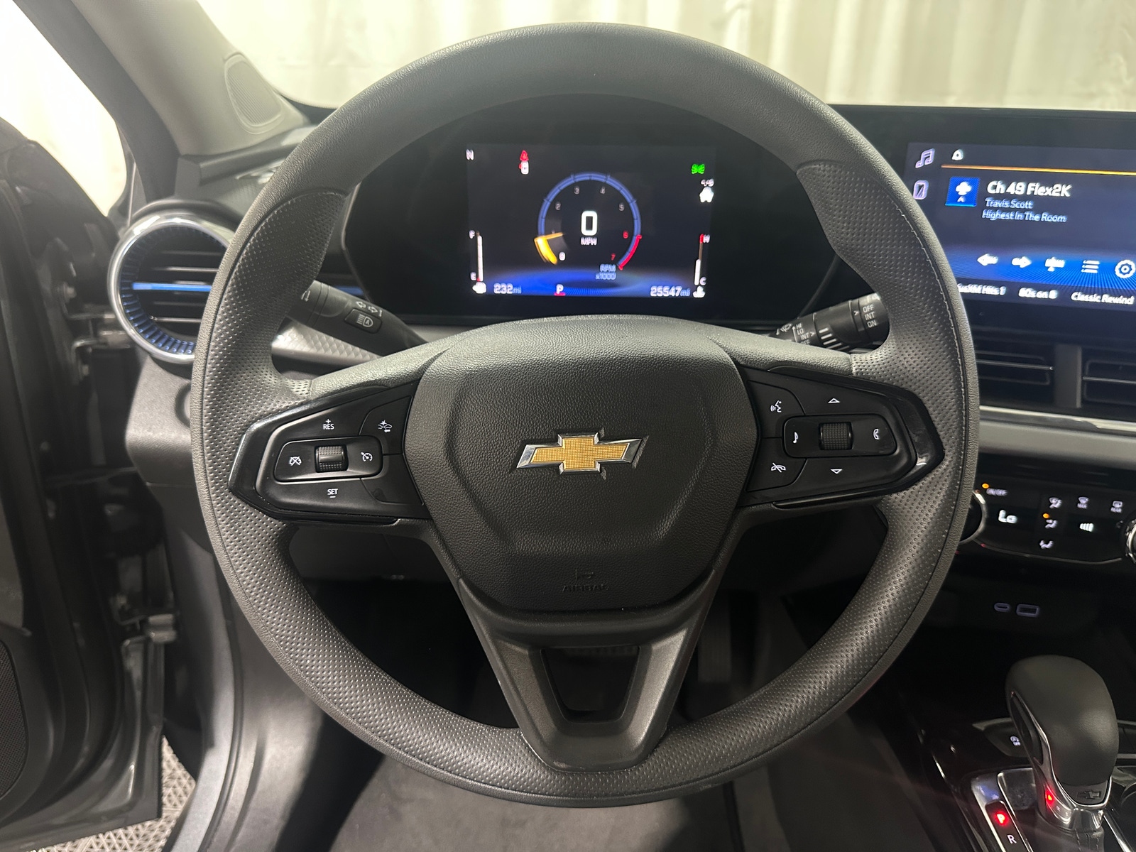Thumbnail: 2025 Chevrolet Trax - 5
