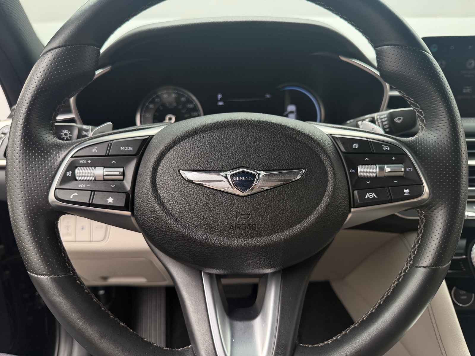 Thumbnail: 2022 Genesis G70 - 4