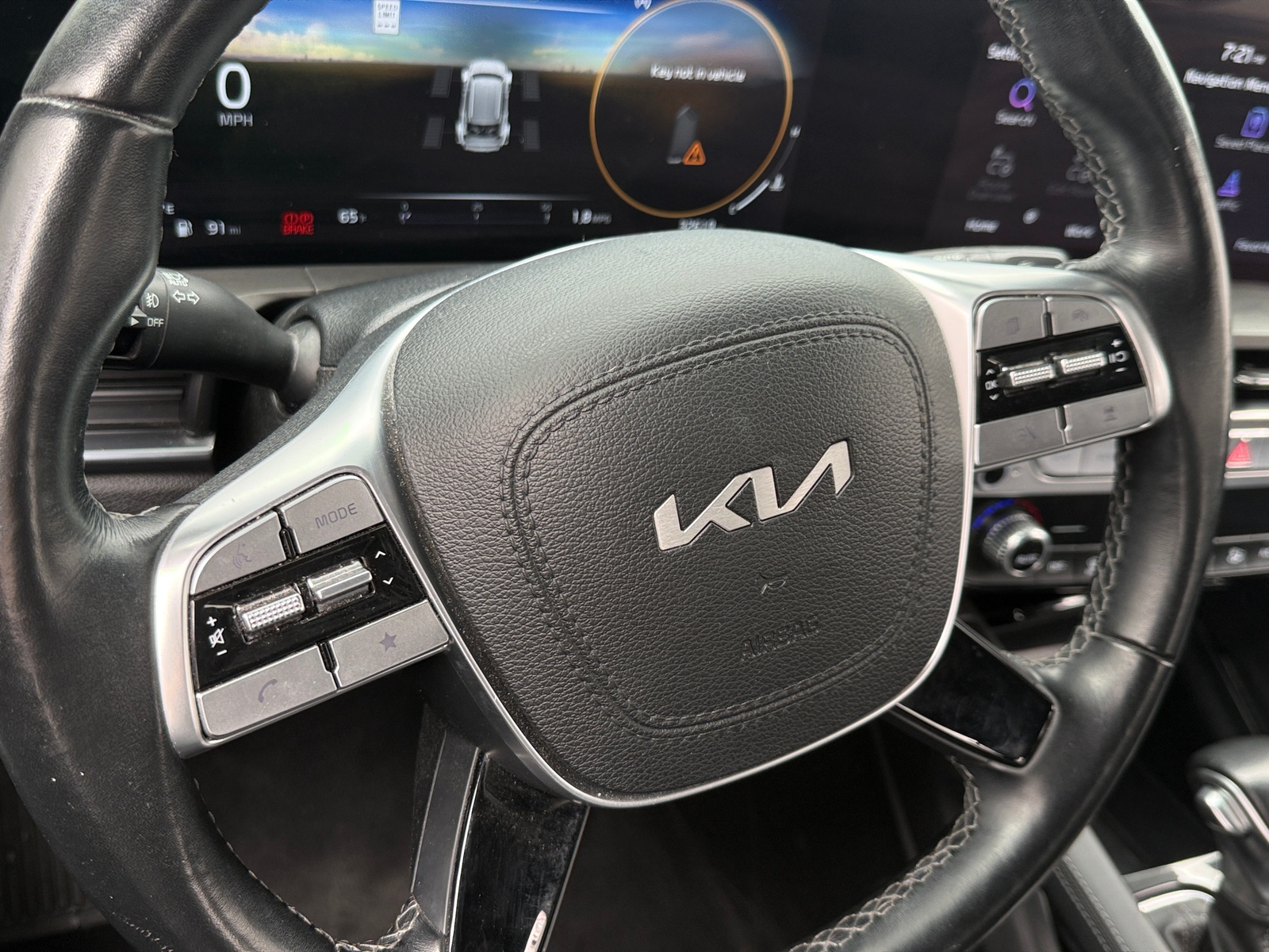 Thumbnail: 2023 Kia Telluride - 4
