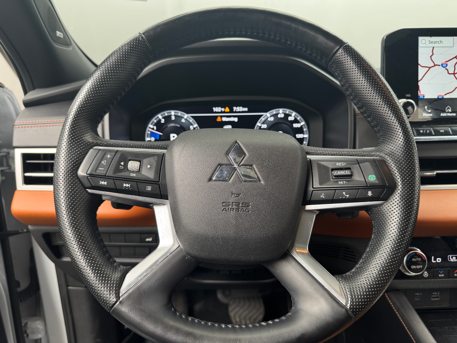Thumbnail: 2024 Mitsubishi Outlander - 4