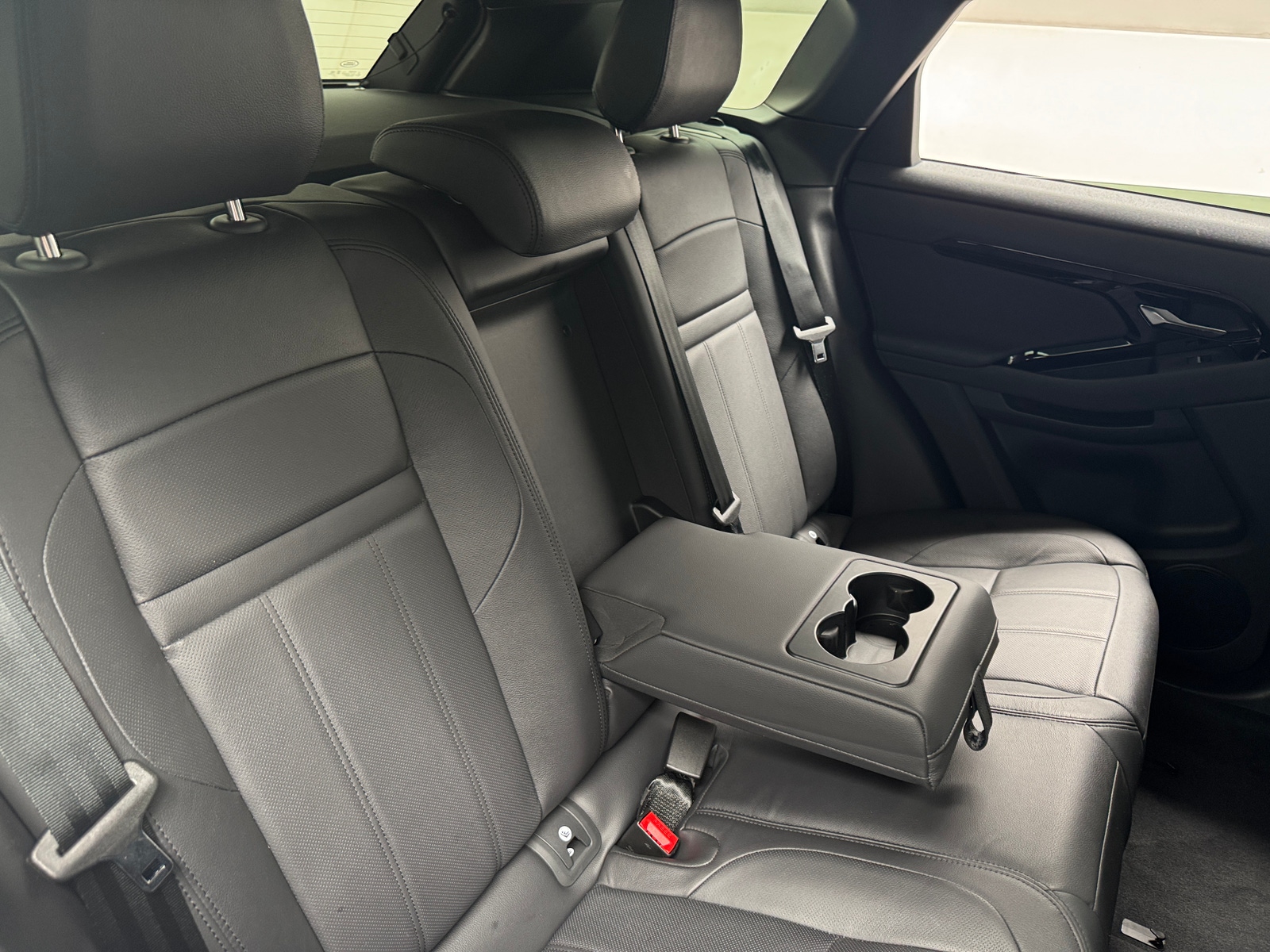 Thumbnail: 2026 Land Rover Range Rover Evoque - 5