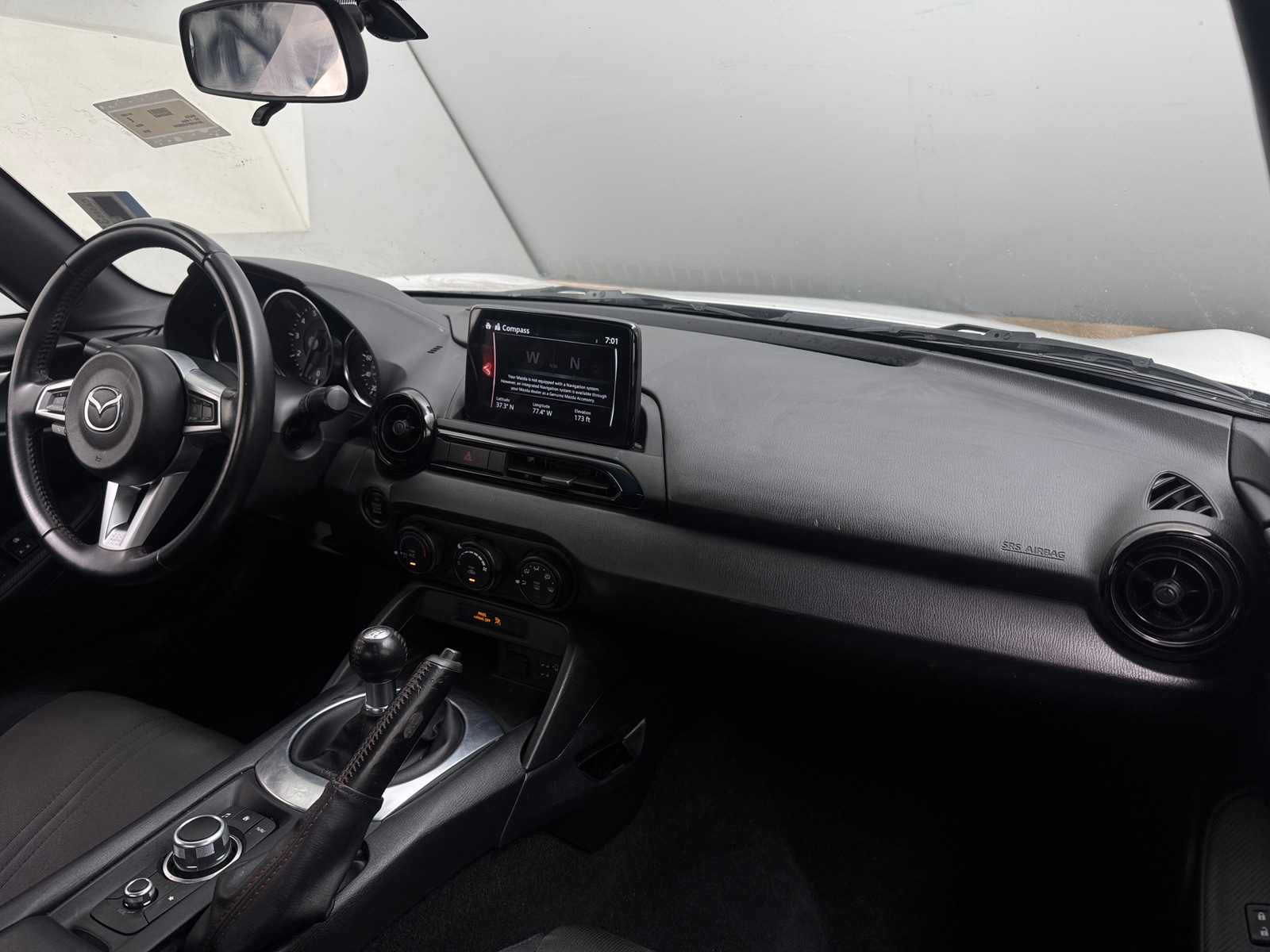 Thumbnail: 2018 Mazda MX-5 Miata - 3