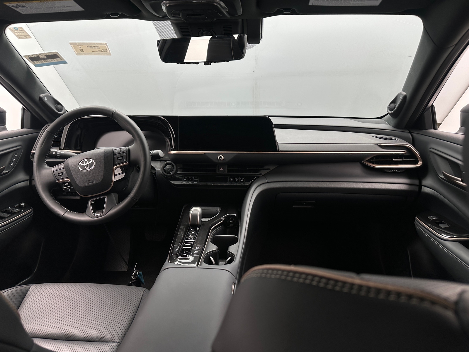 Thumbnail: 2025 Toyota Crown Signia - 2