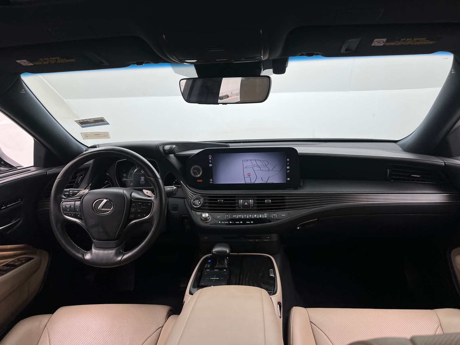 Thumbnail: 2021 Lexus LS - 2