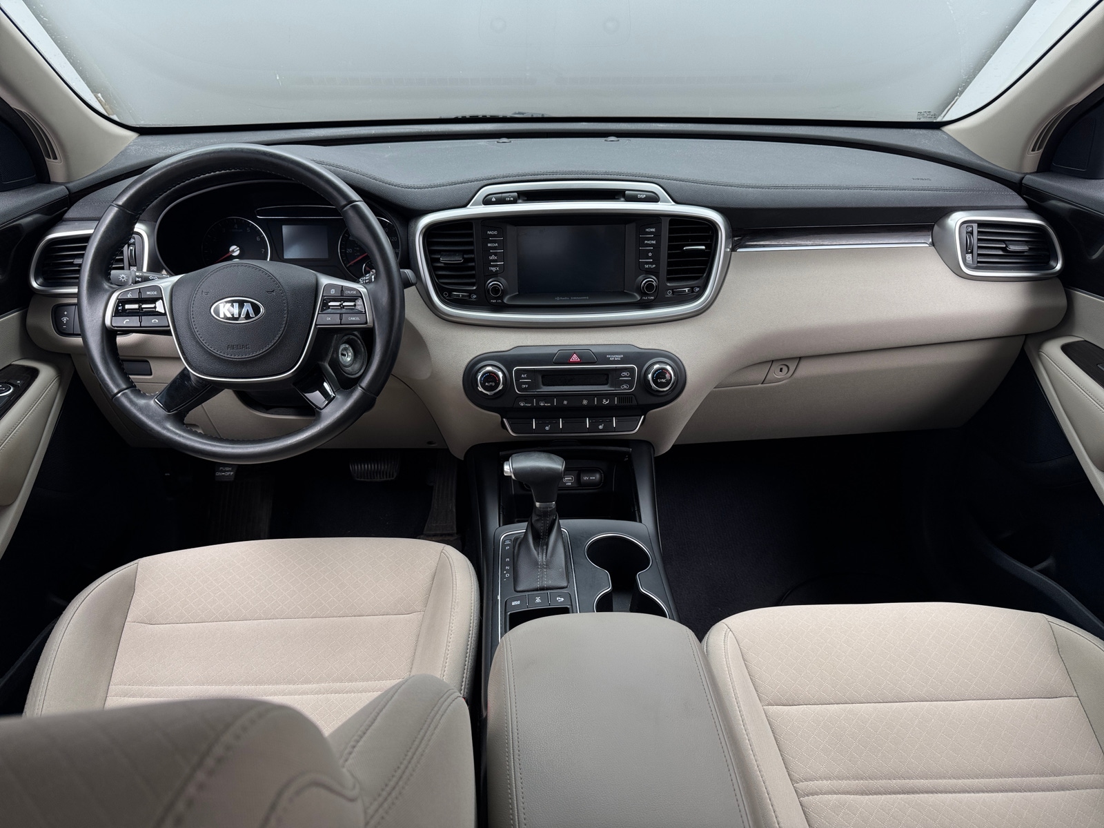 Thumbnail: 2019 Kia Sorento - 3