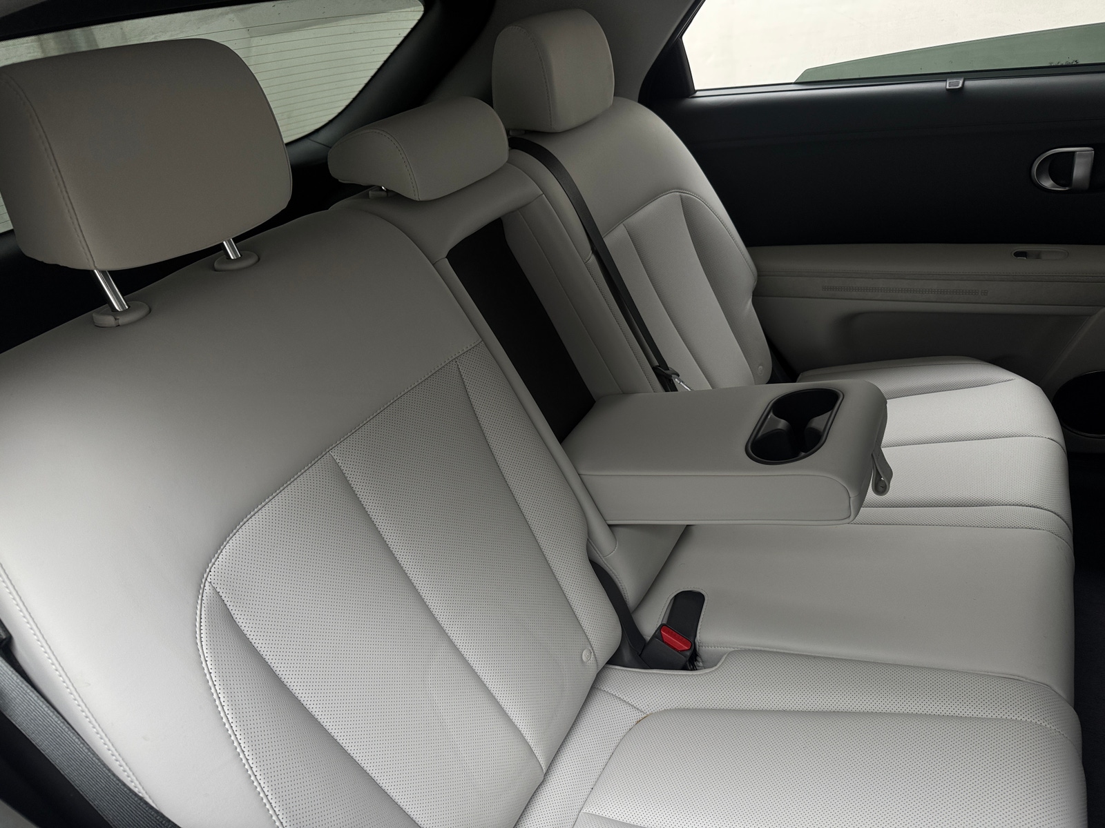 Thumbnail: 2023 Hyundai Ioniq 5 - 5