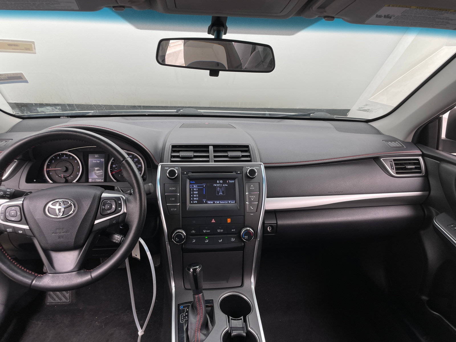 Thumbnail: 2015 Toyota Camry - 3