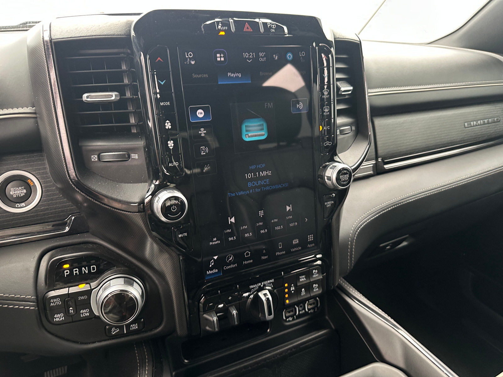 Thumbnail: 2022 RAM 1500 - 3