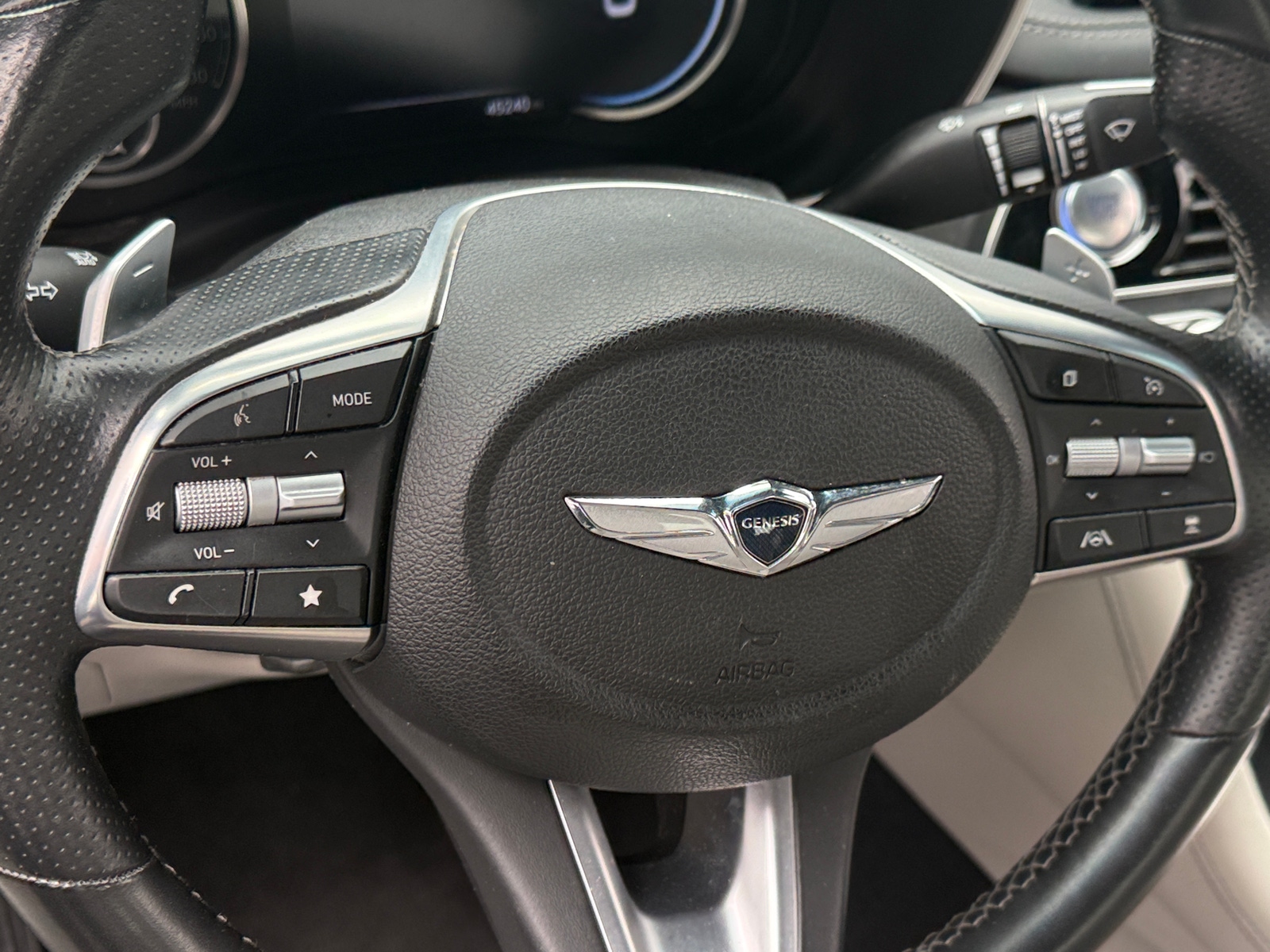 Thumbnail: 2023 Genesis G70 - 4