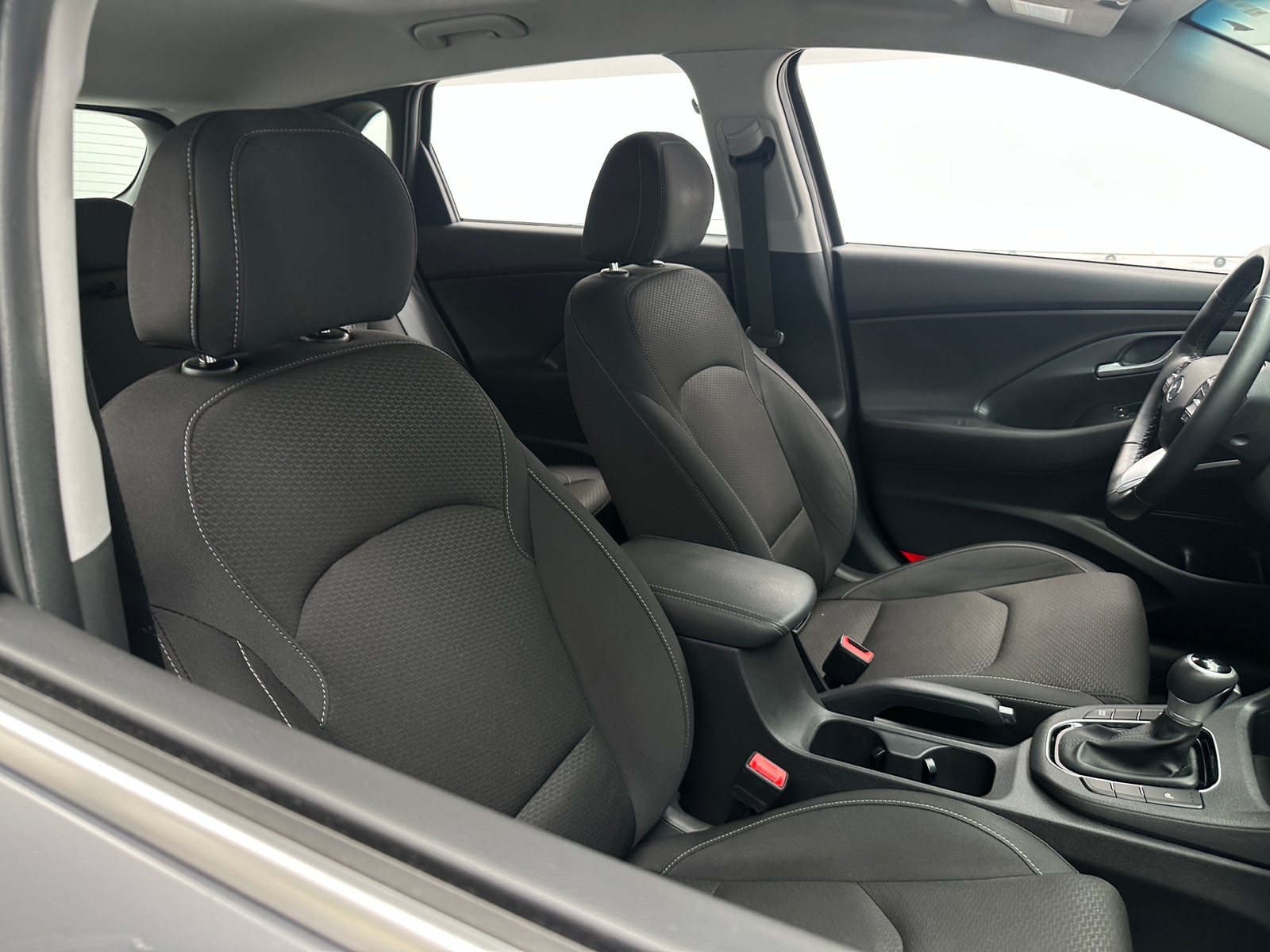 Thumbnail: 2018 Hyundai Elantra - 2