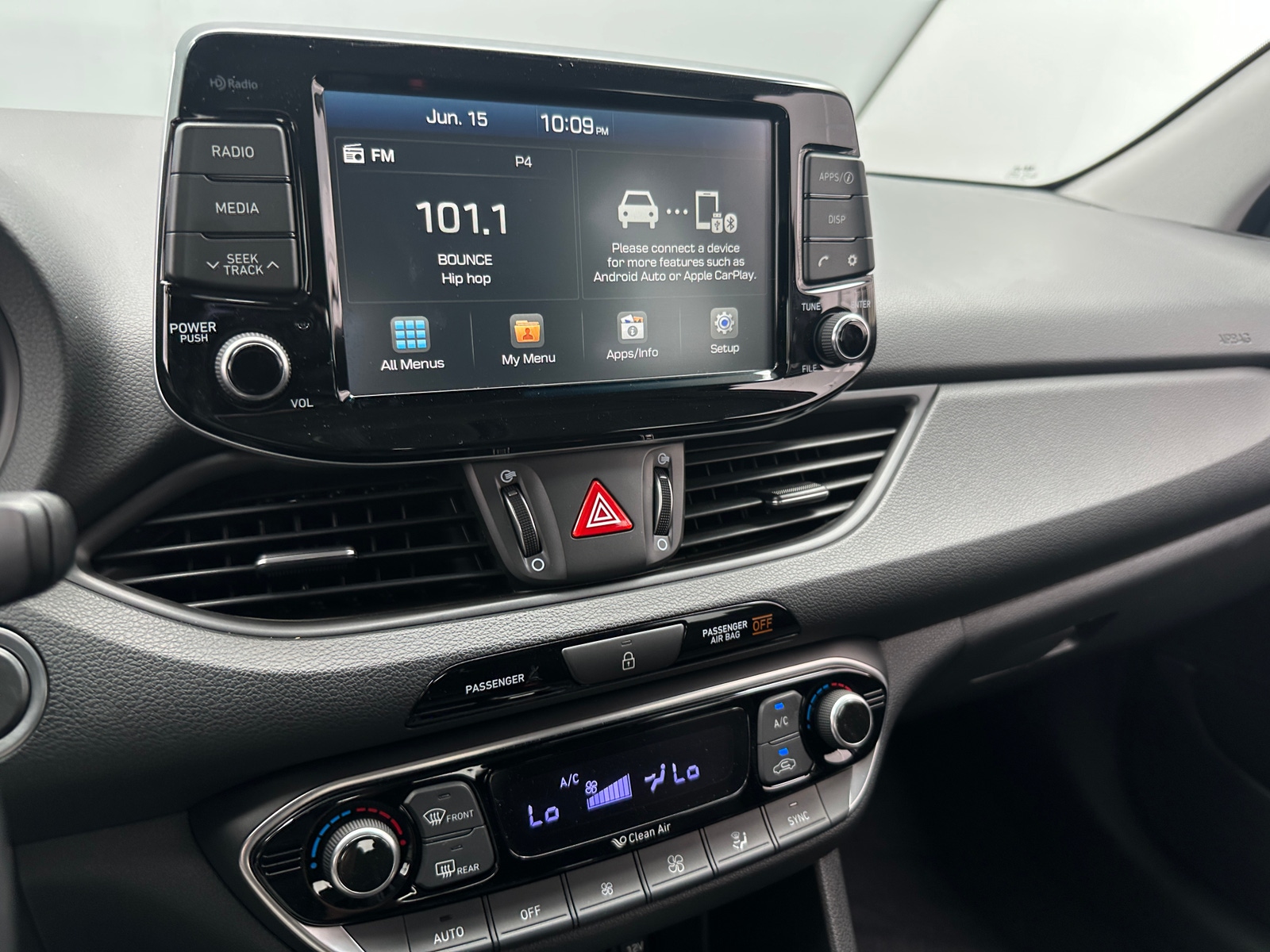 Thumbnail: 2018 Hyundai Elantra - 4