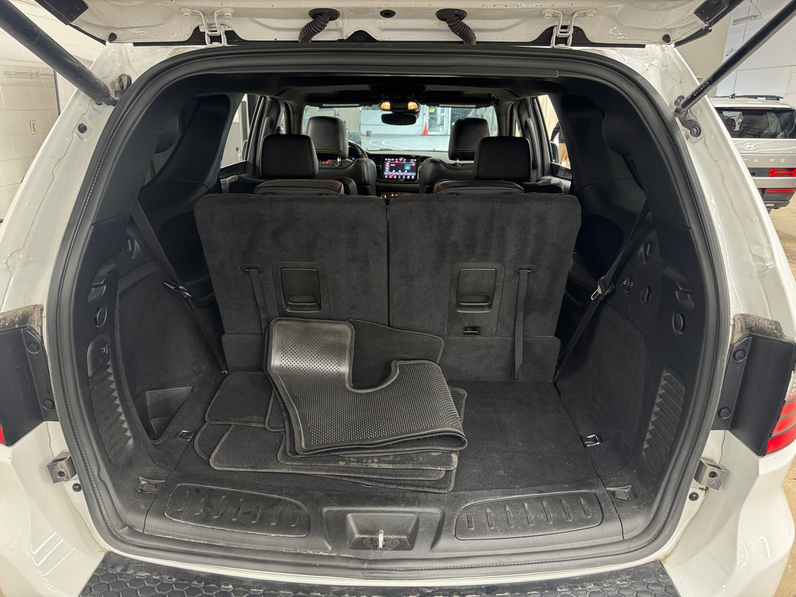 Thumbnail: 2023 Dodge Durango - 6