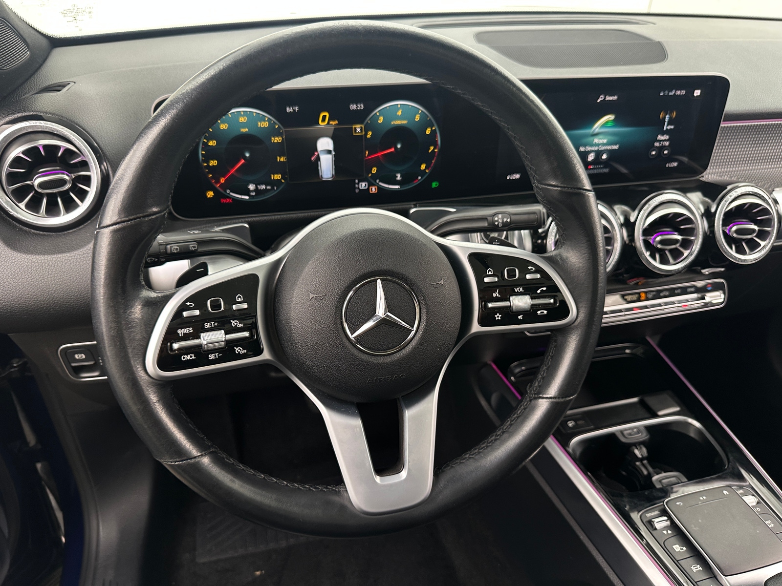 Thumbnail: 2021 Mercedes-Benz GLB - 4