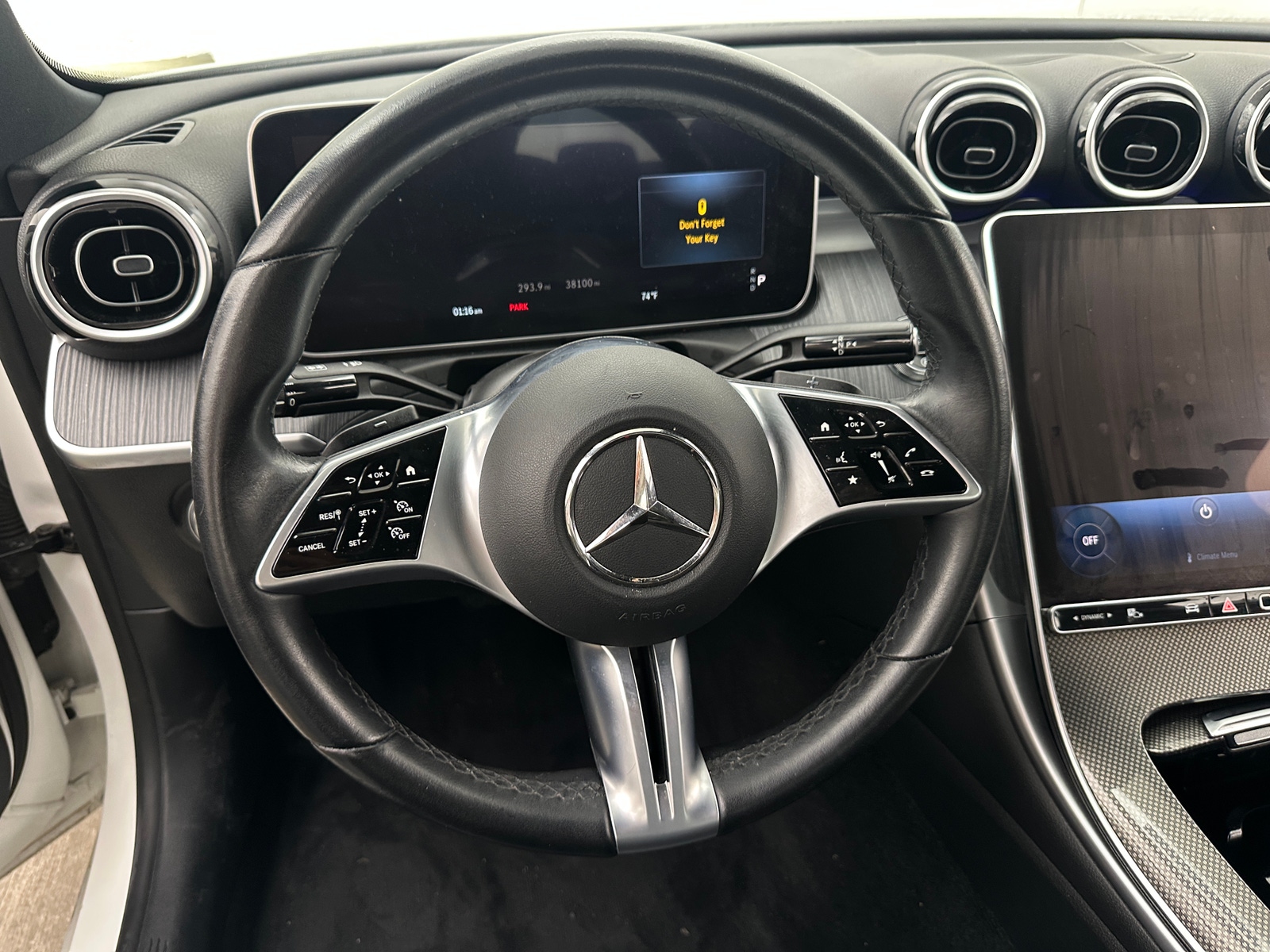 Thumbnail: 2024 Mercedes-Benz C-Class - 4