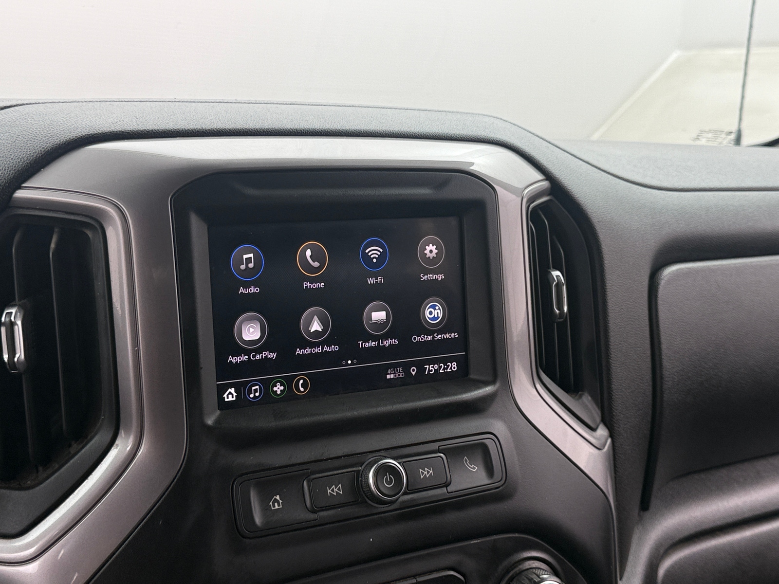 Thumbnail: 2021 Chevrolet Silverado 1500 - 4