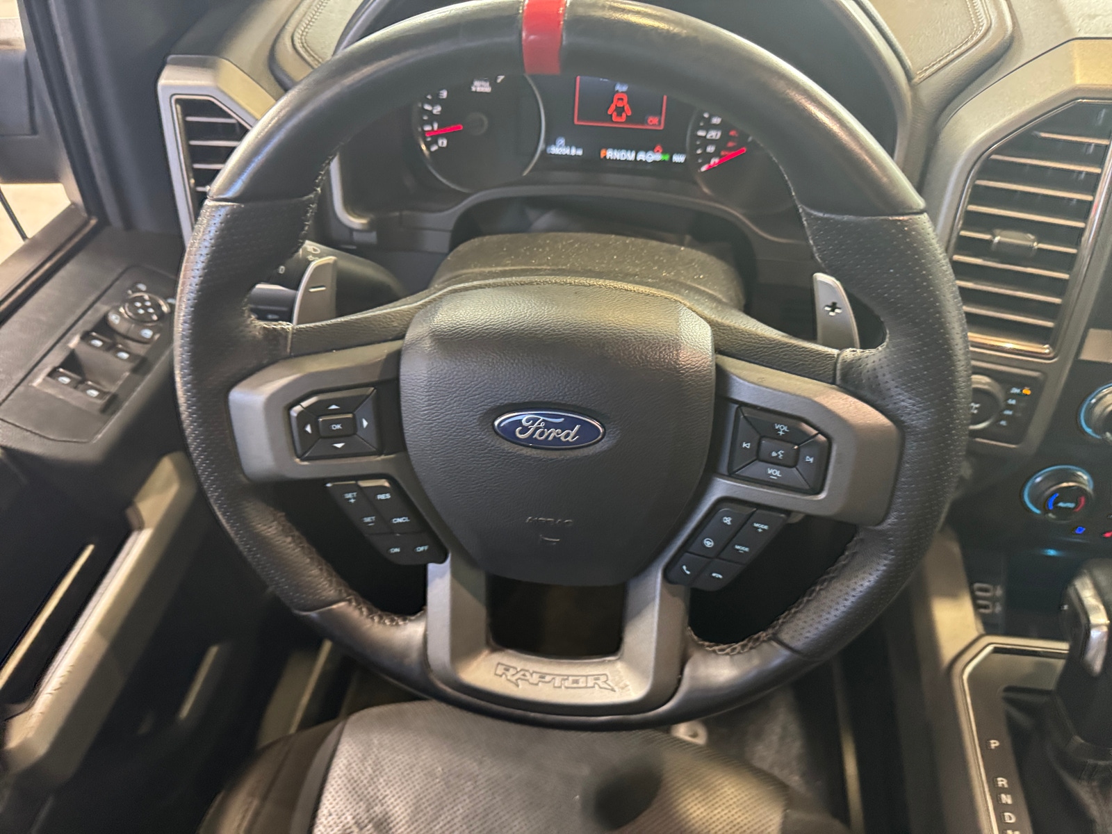 Thumbnail: 2019 Ford Econoline - 5