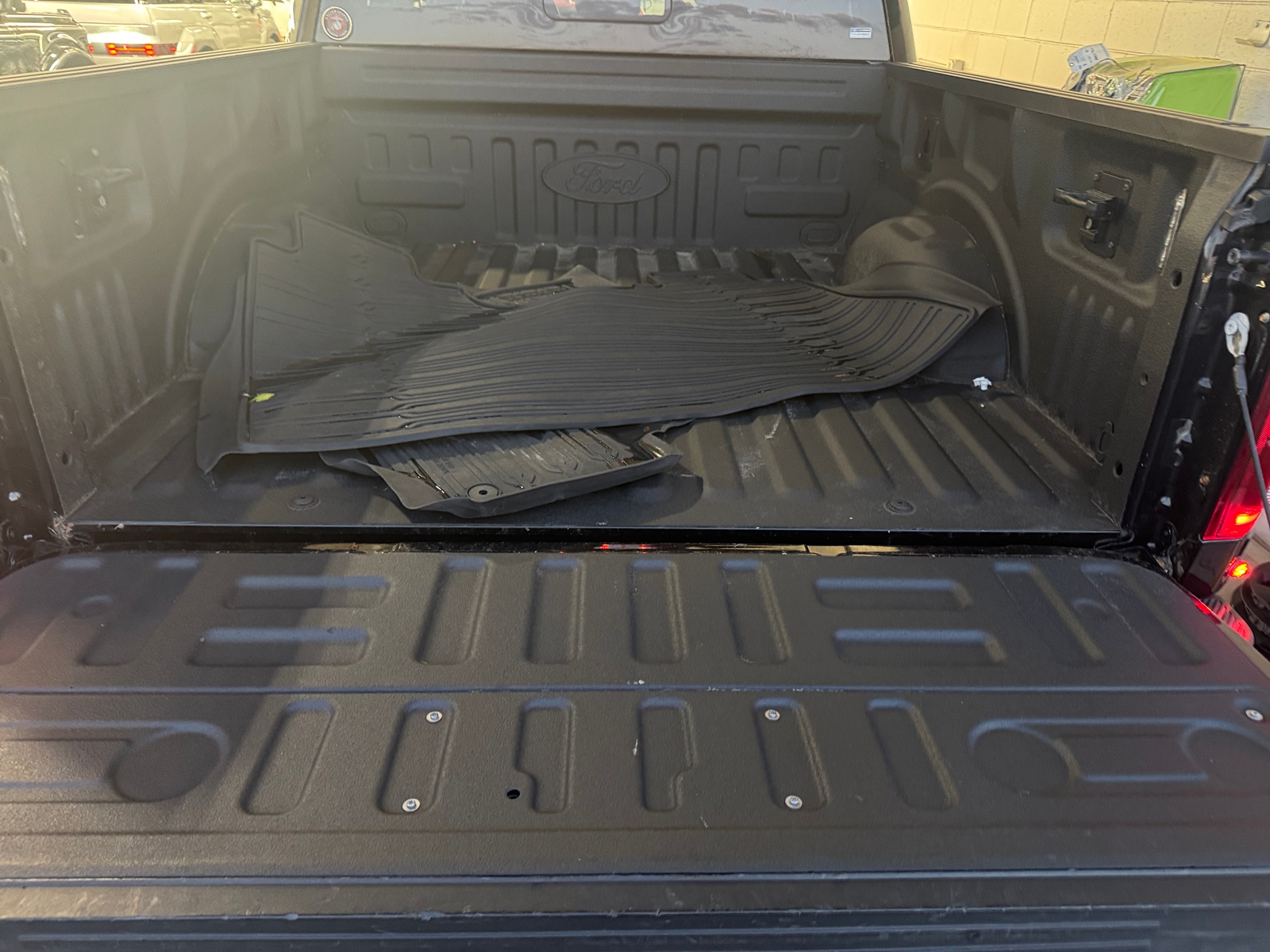 Thumbnail: 2019 Ford Econoline - 7