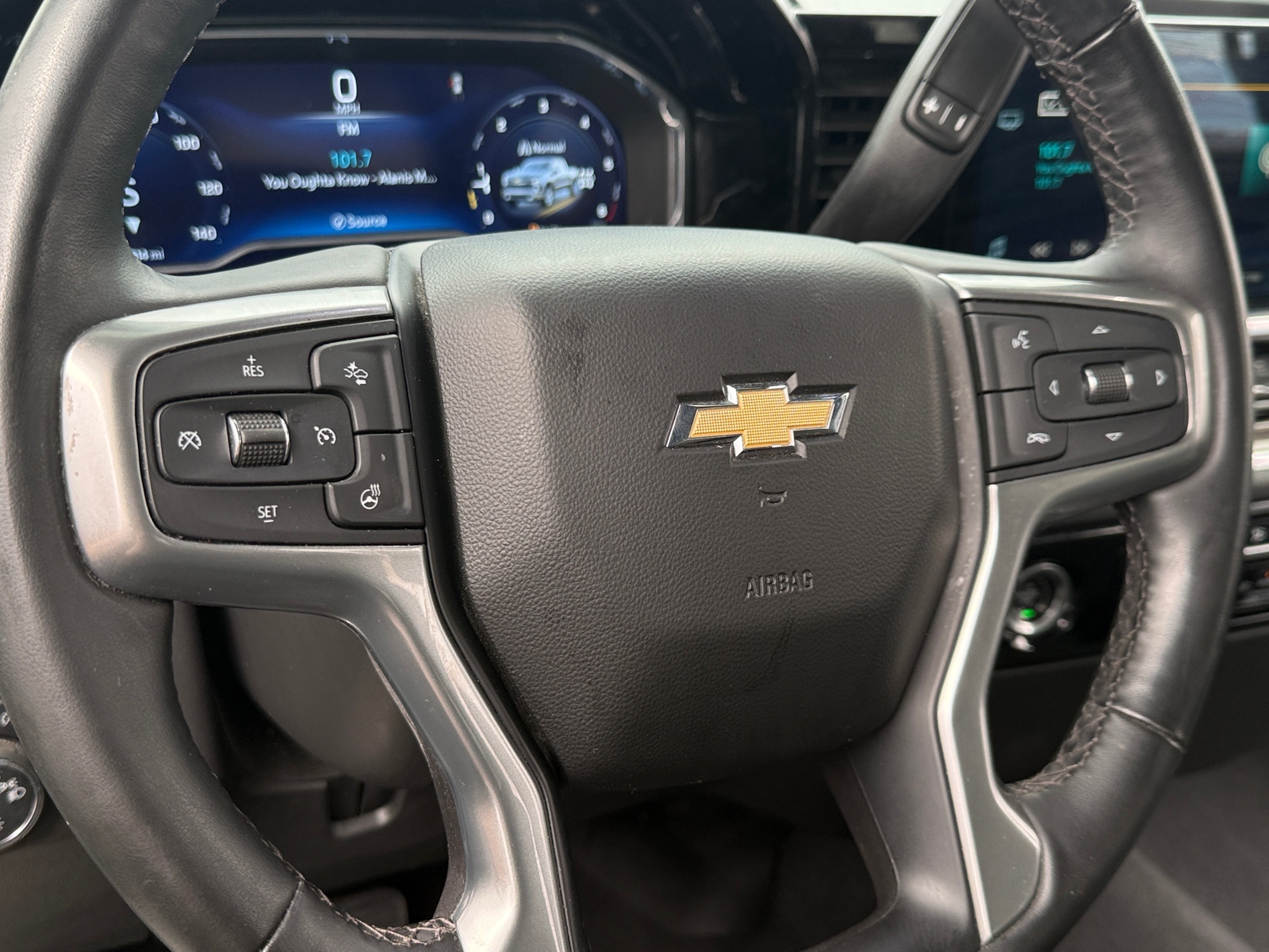 Thumbnail: 2023 Chevrolet Silverado 1500 - 5