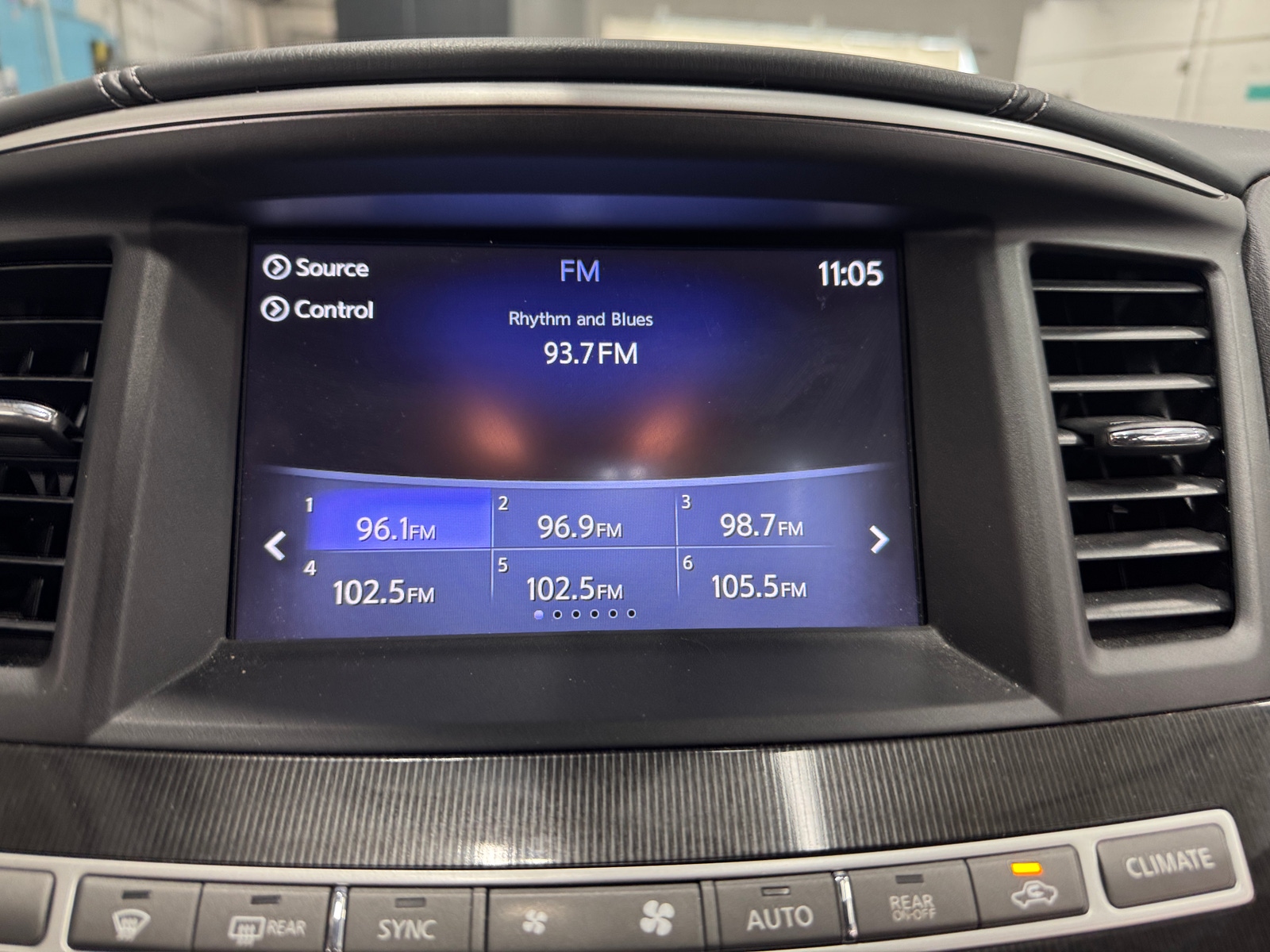 Thumbnail: 2019 INFINITI QX60 - 3