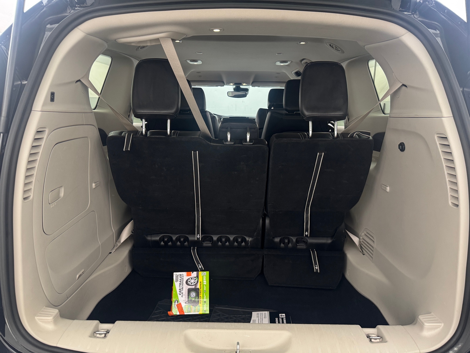 Thumbnail: 2024 Chrysler Pacifica - 6