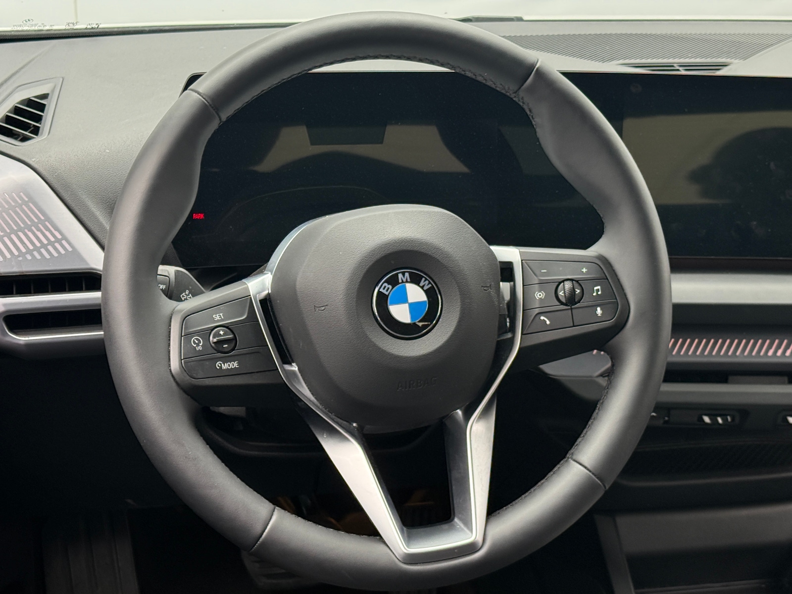 Thumbnail: 2025 BMW 2 Series - 4