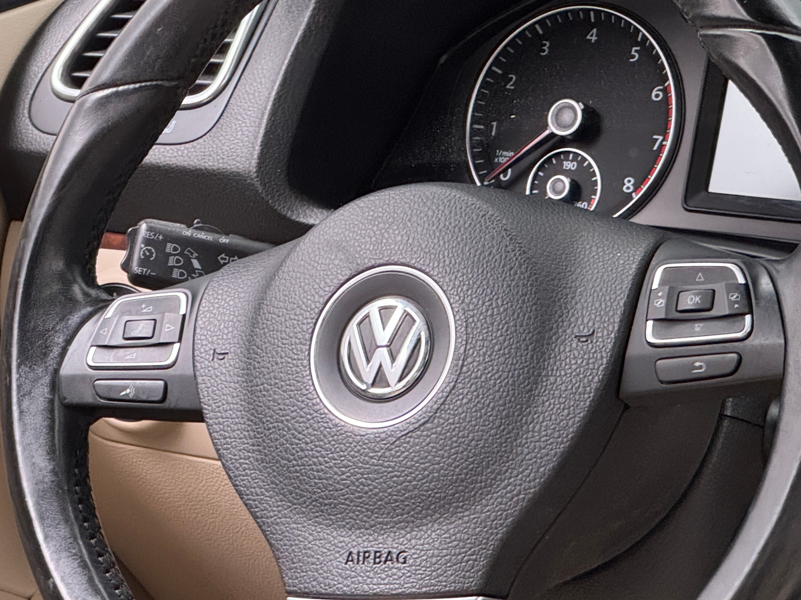 Thumbnail: 2012 Volkswagen Eos - 5