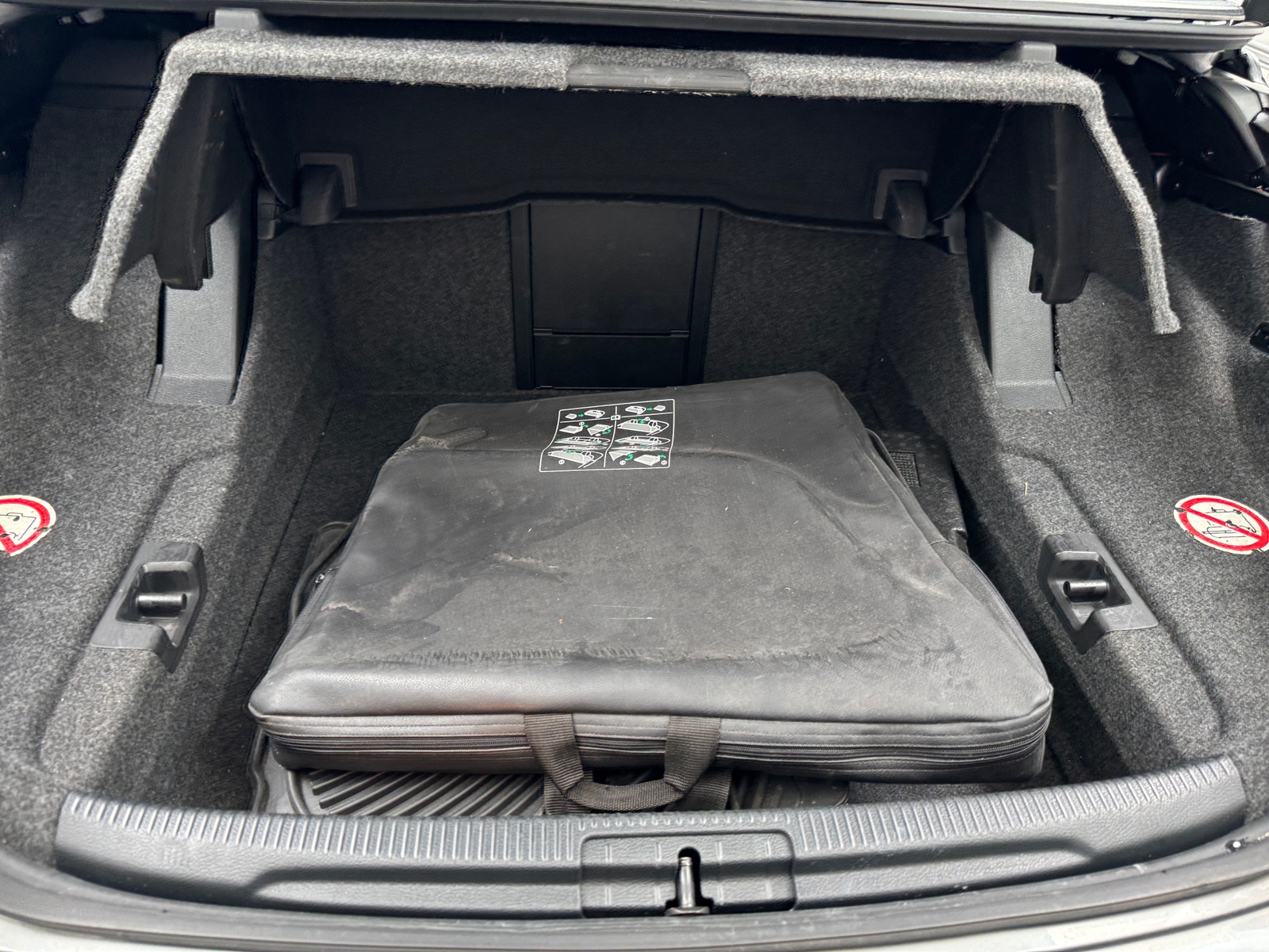 Thumbnail: 2012 Volkswagen Eos - 7
