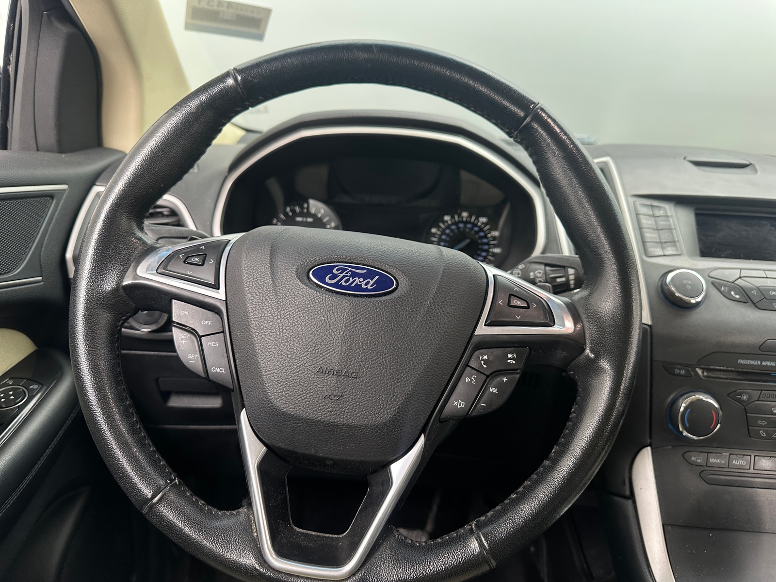 Thumbnail: 2017 Ford Edge - 5