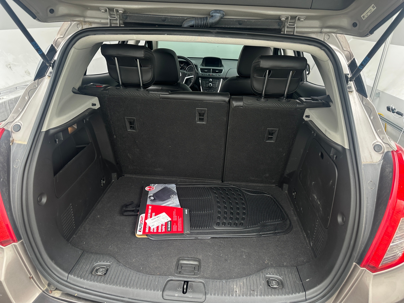 Thumbnail: 2014 Buick Encore - 6