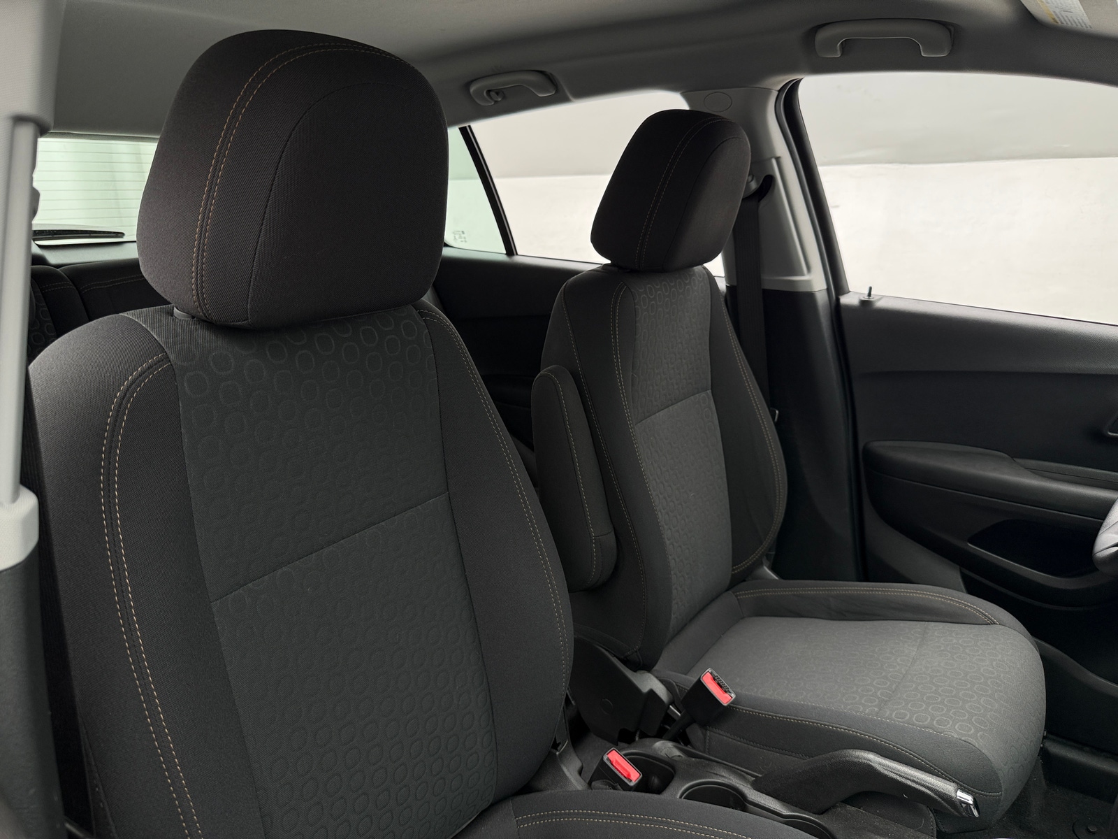 Thumbnail: 2020 Chevrolet Trax - 2