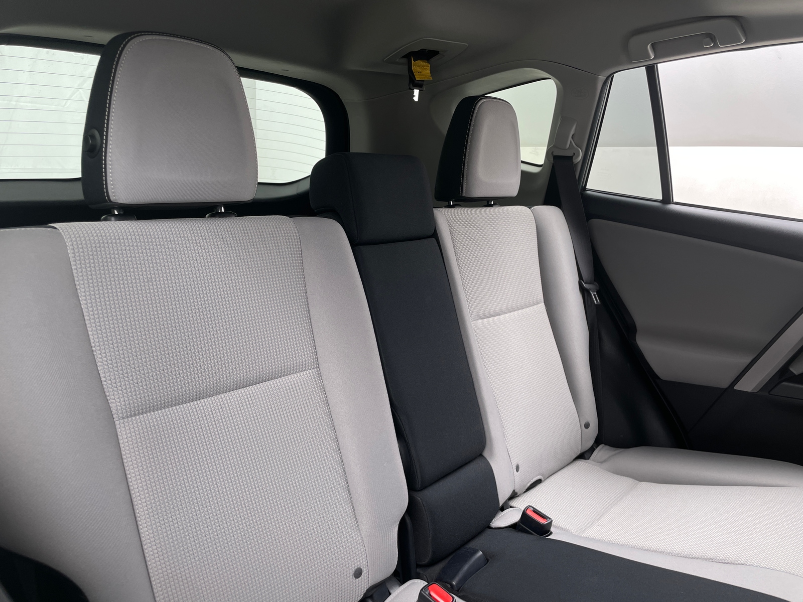 Thumbnail: 2016 Toyota RAV4 - 6