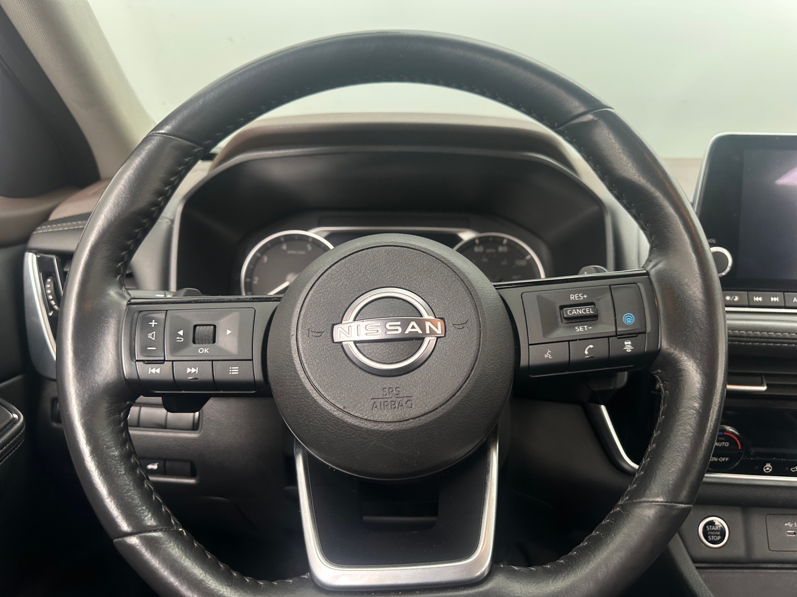 Thumbnail: 2023 Nissan Rogue - 5