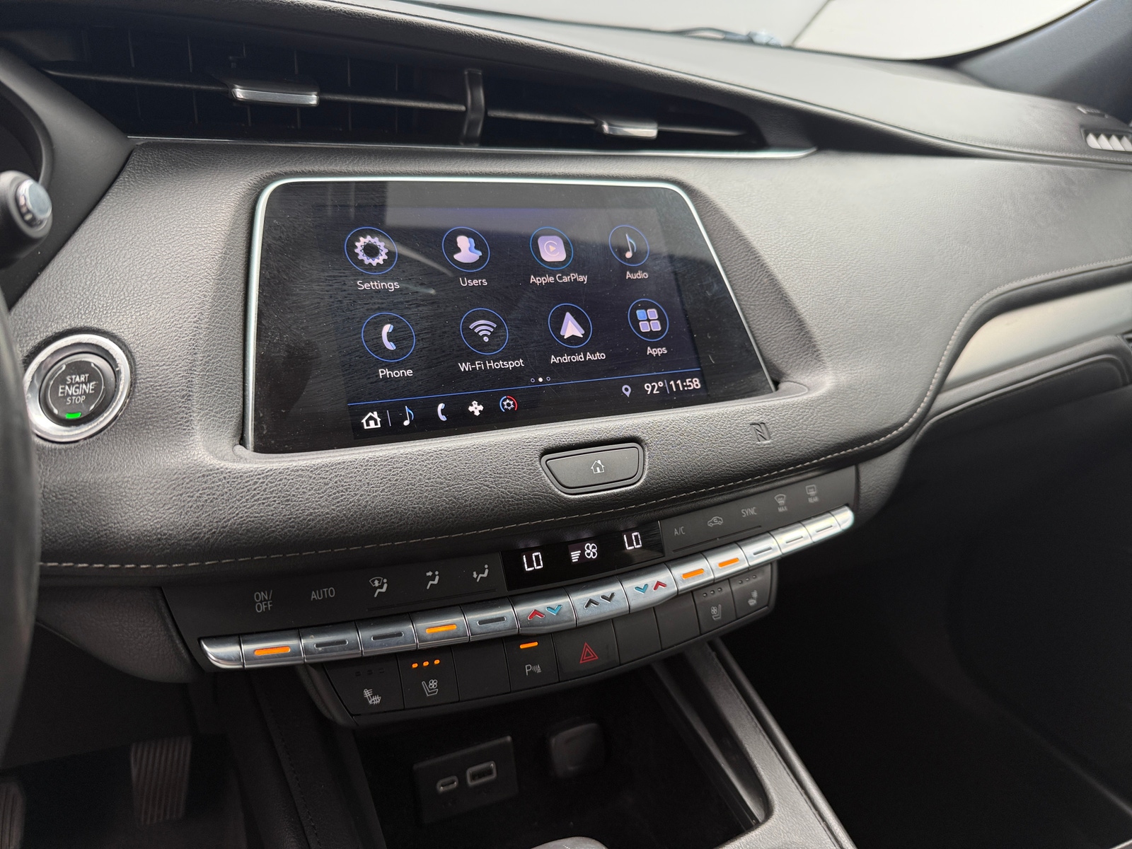 Thumbnail: 2019 Cadillac XT4 - 3