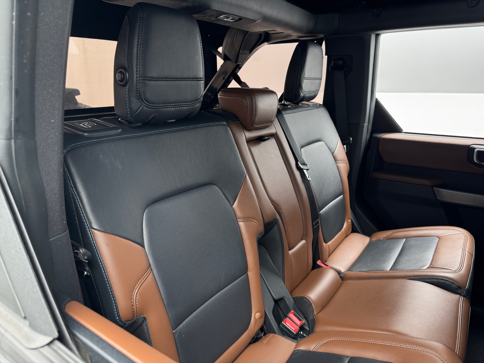 Thumbnail: 2022 Ford Bronco - 6