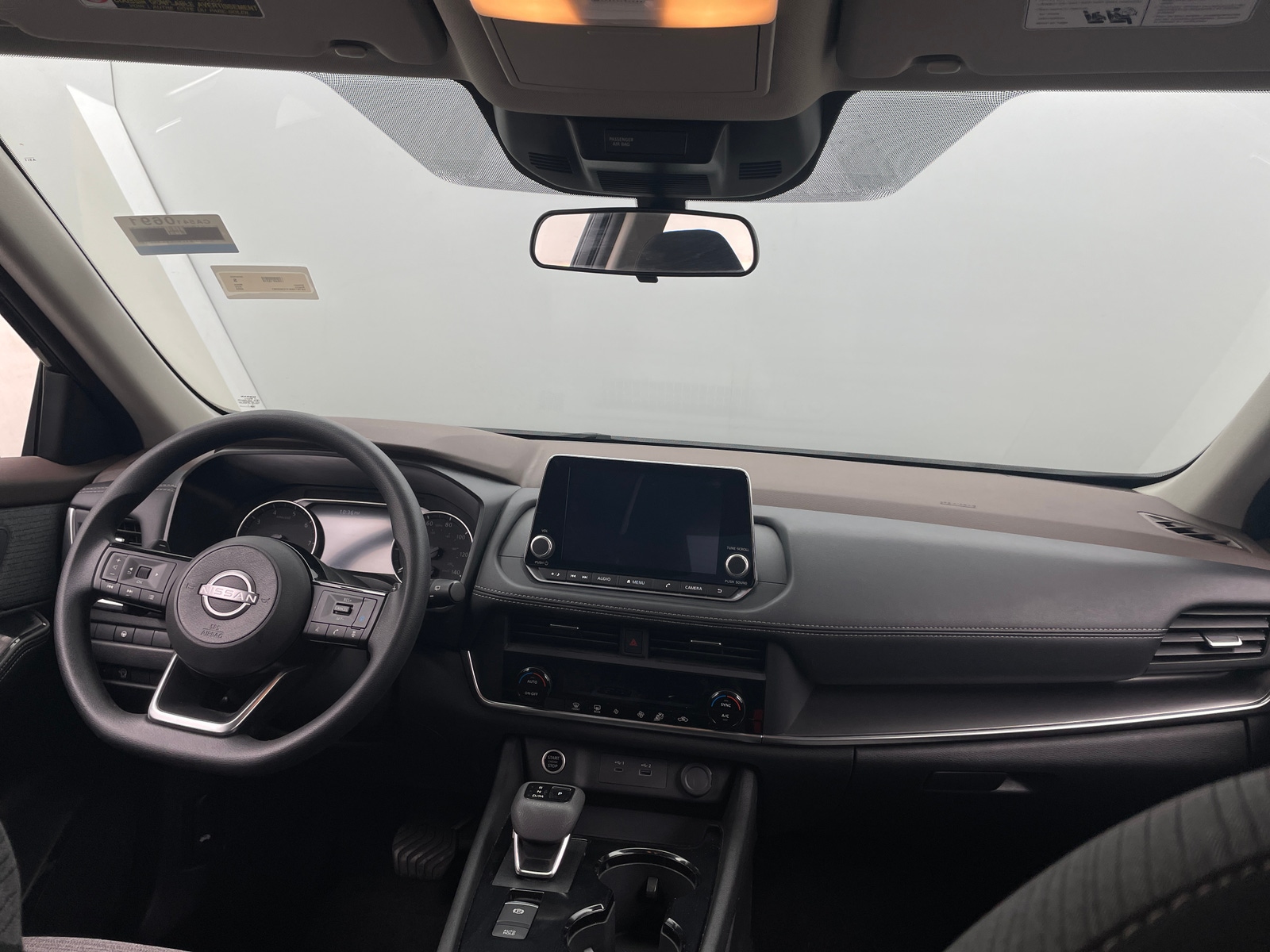 Thumbnail: 2023 Nissan Rogue - 3