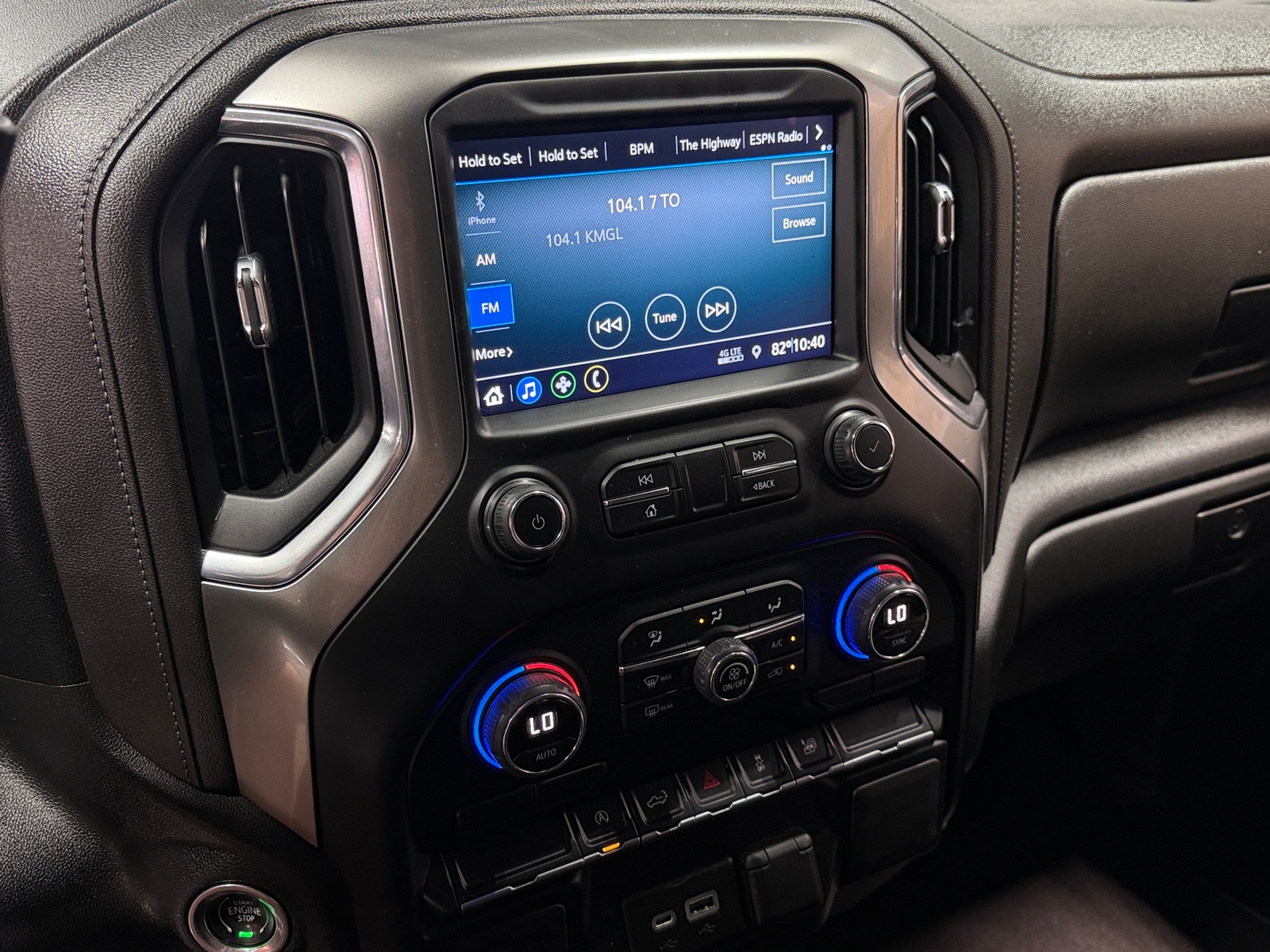 Thumbnail: 2022 Chevrolet Silverado 1500 - 4